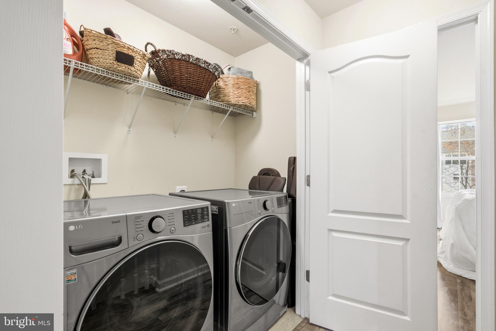 RIVERWATCH - Residential