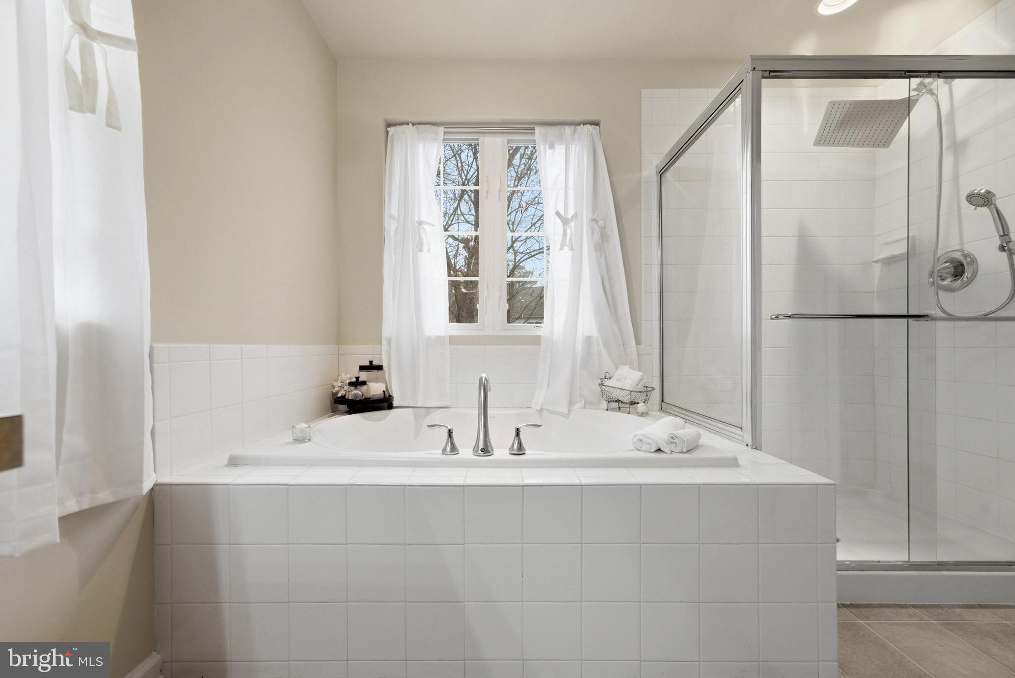 RIVERWATCH - Residential