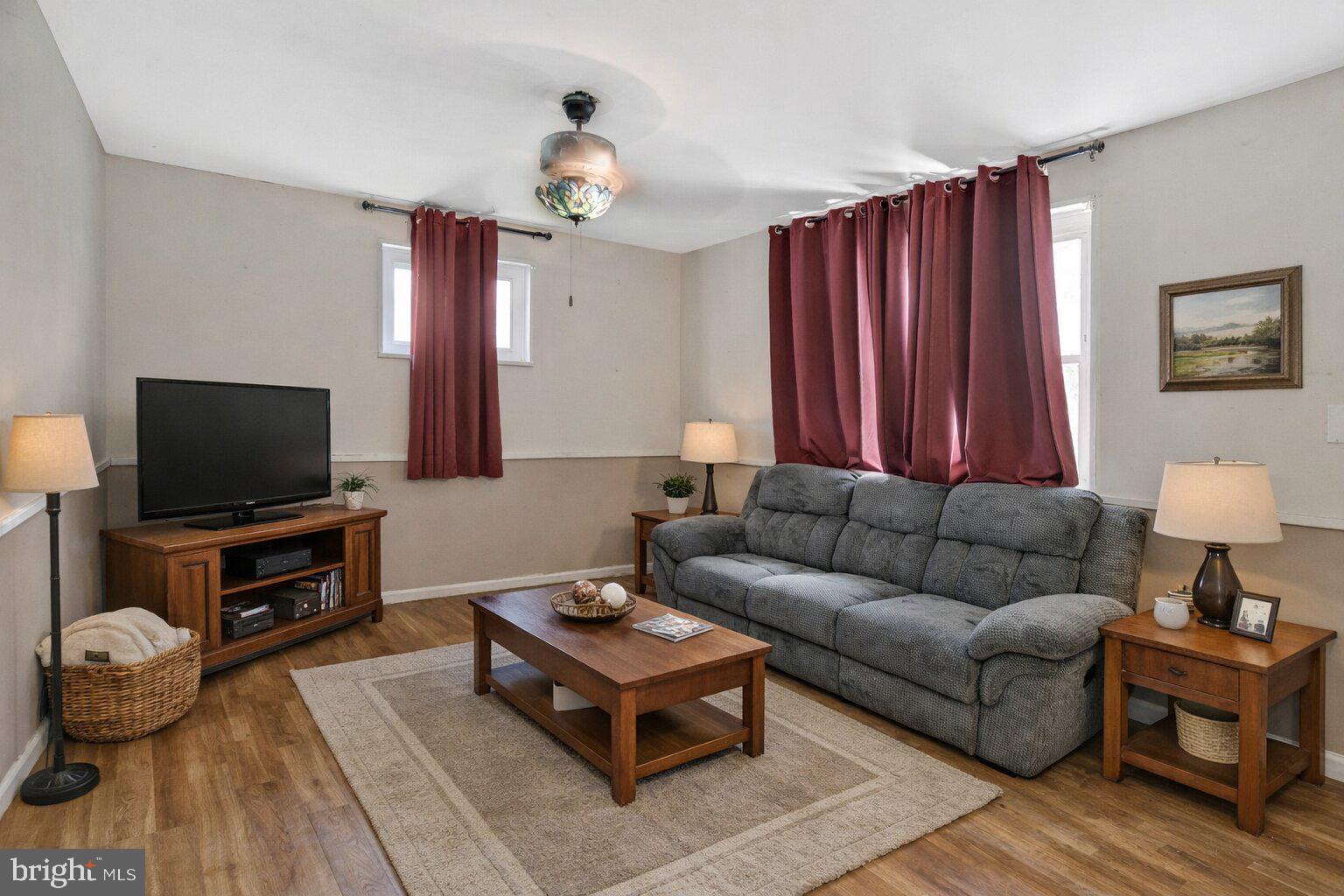 INDIAN HEAD MANOR SUB - Residential