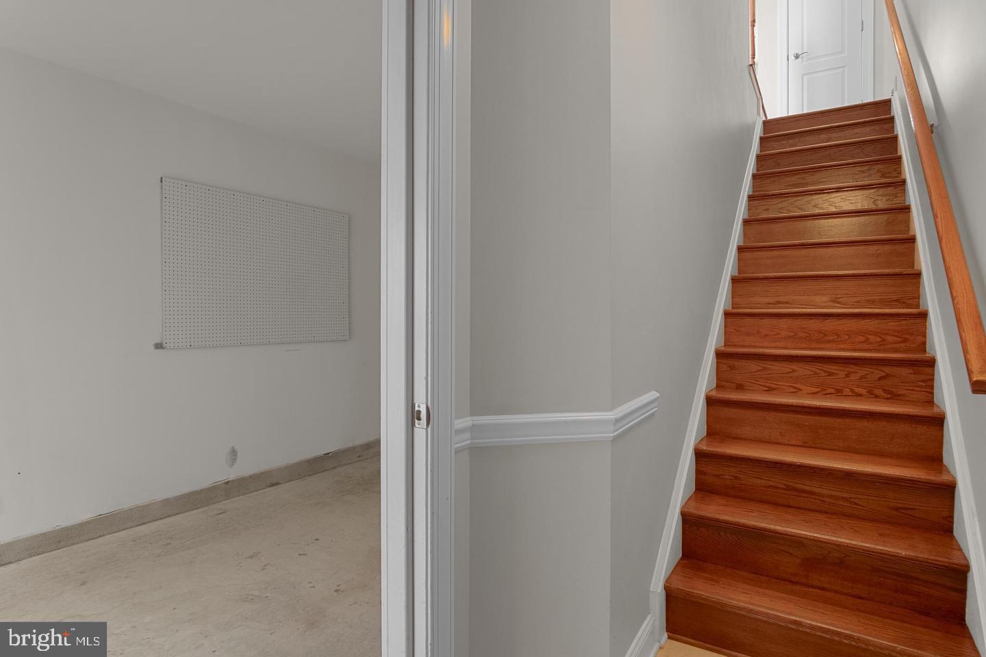 428 N THOMAS STREET
