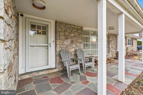 Photo of 591 W Hoffecker Road, POTTSTOWN, PA 19465 (MLS # PACT2117412)