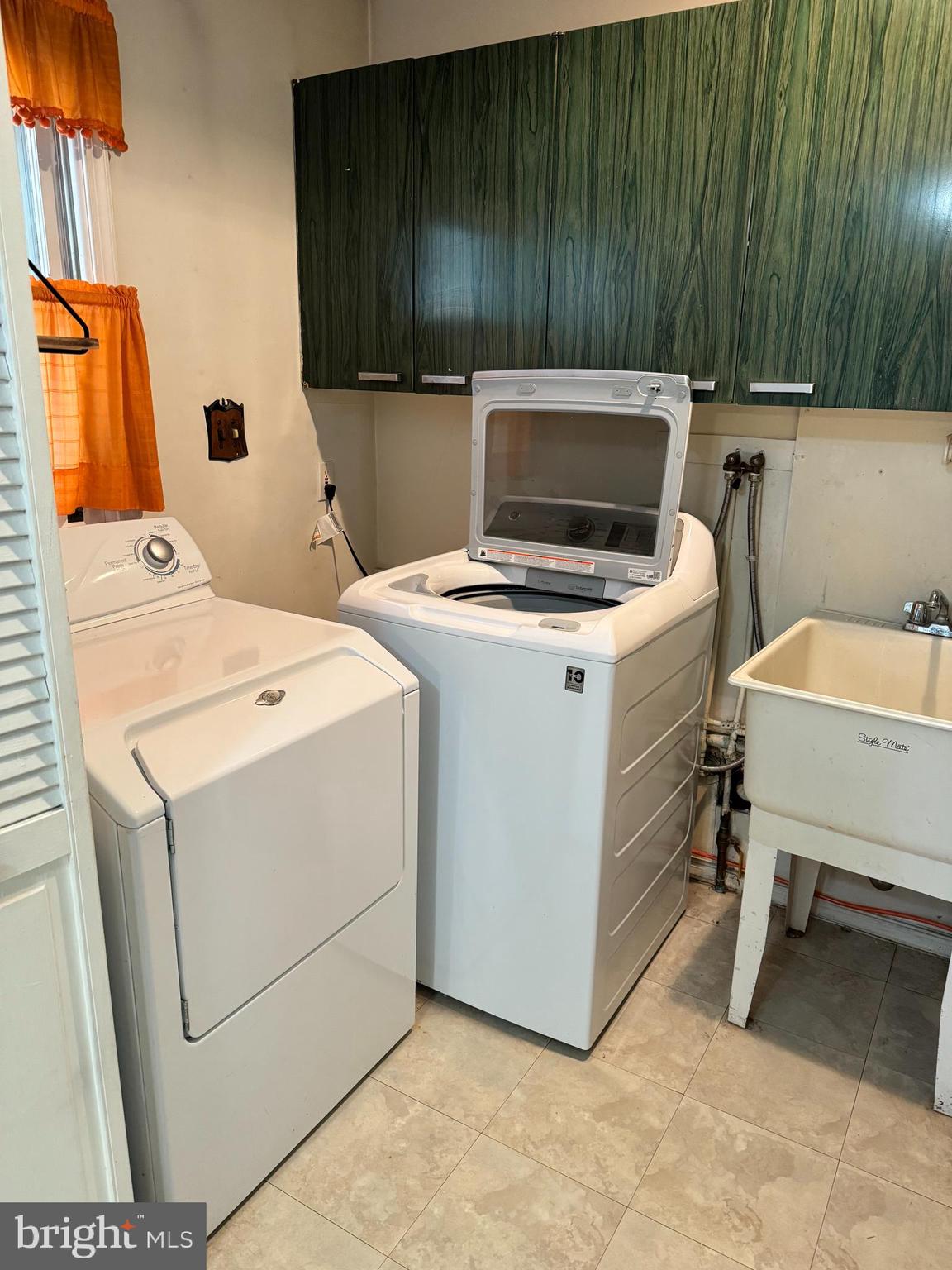 VERMILION HILL - Residential