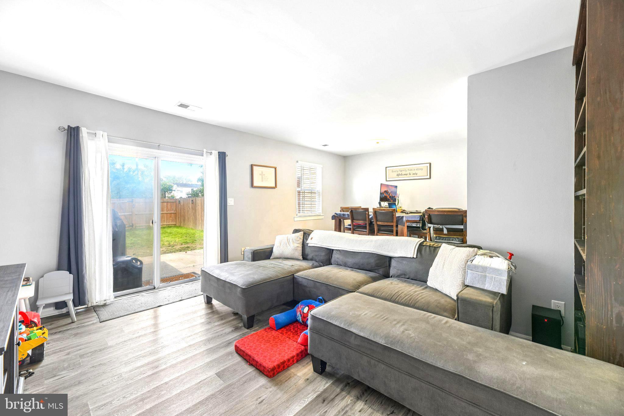 THE MEADOWS - LA PLATA - Residential