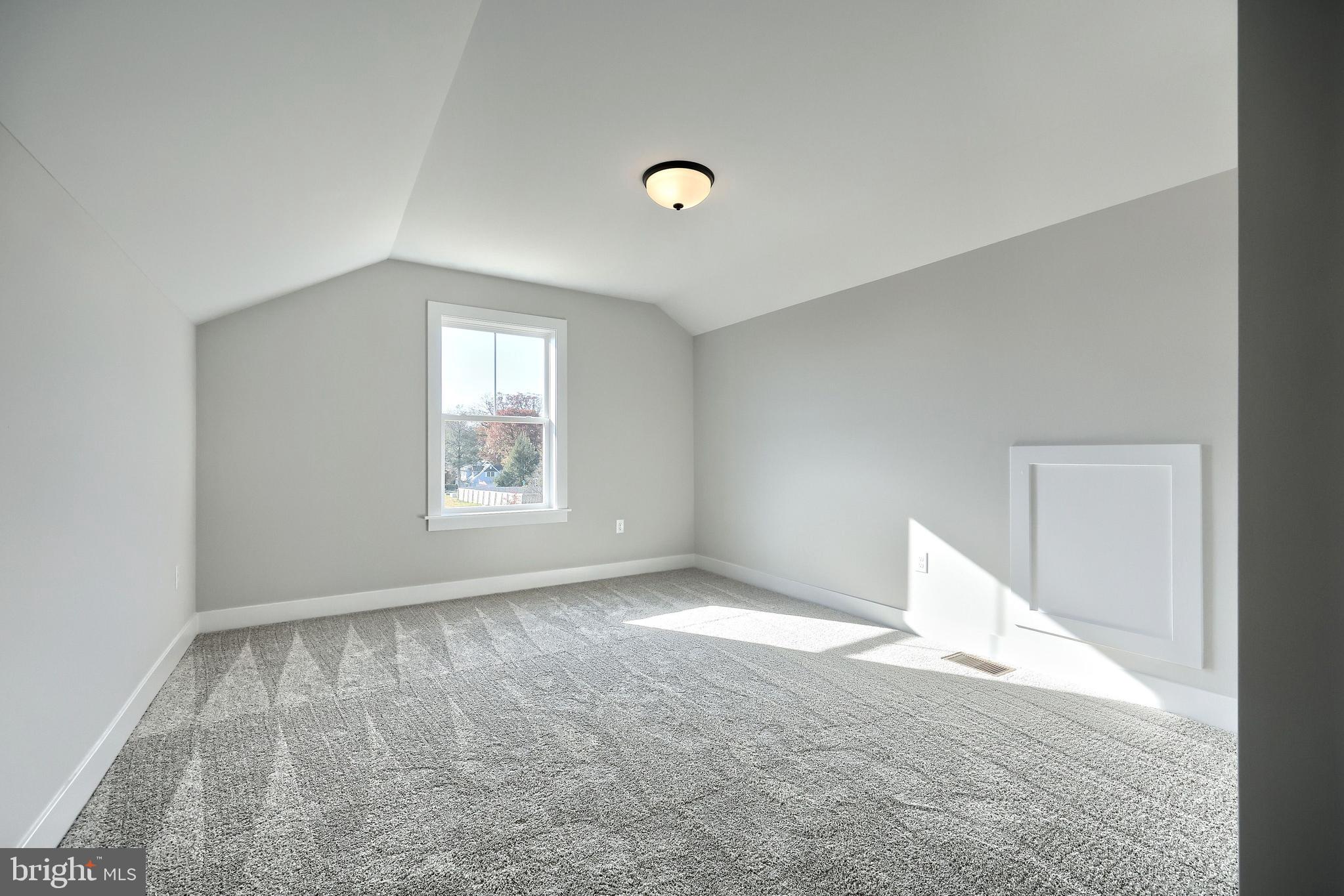 WALTON HILL - Residential