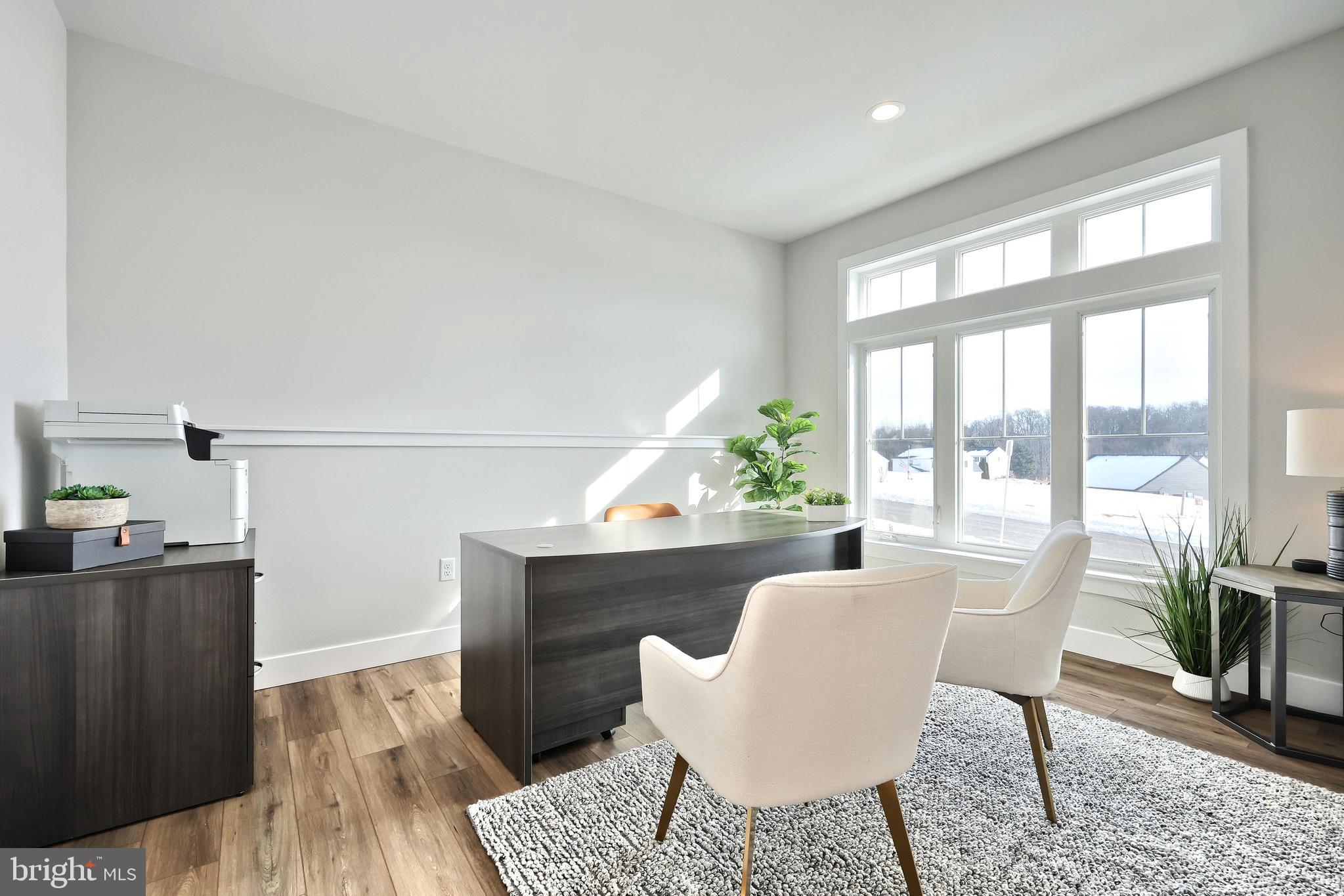 WALTON HILL - Residential