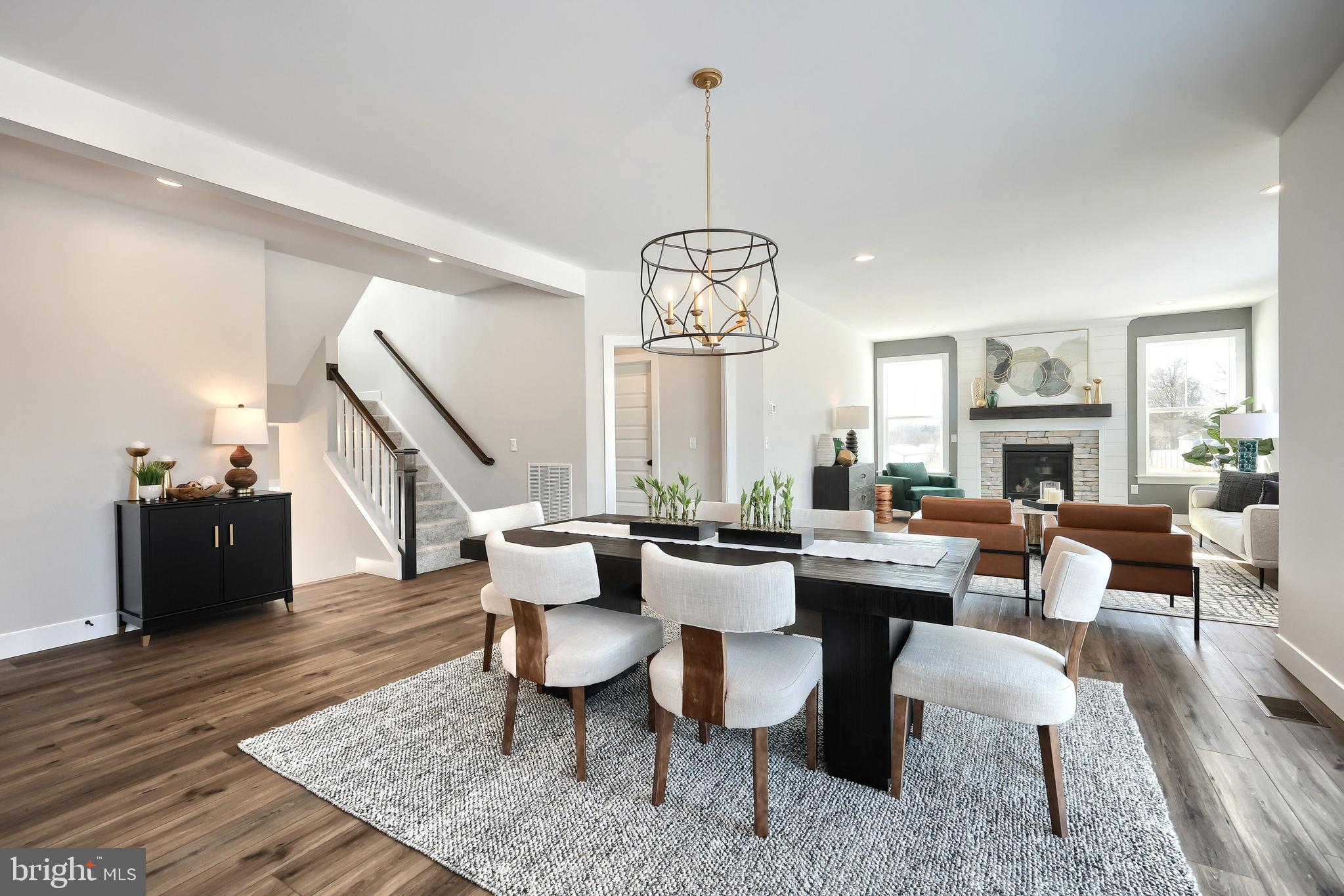 WALTON HILL - Residential