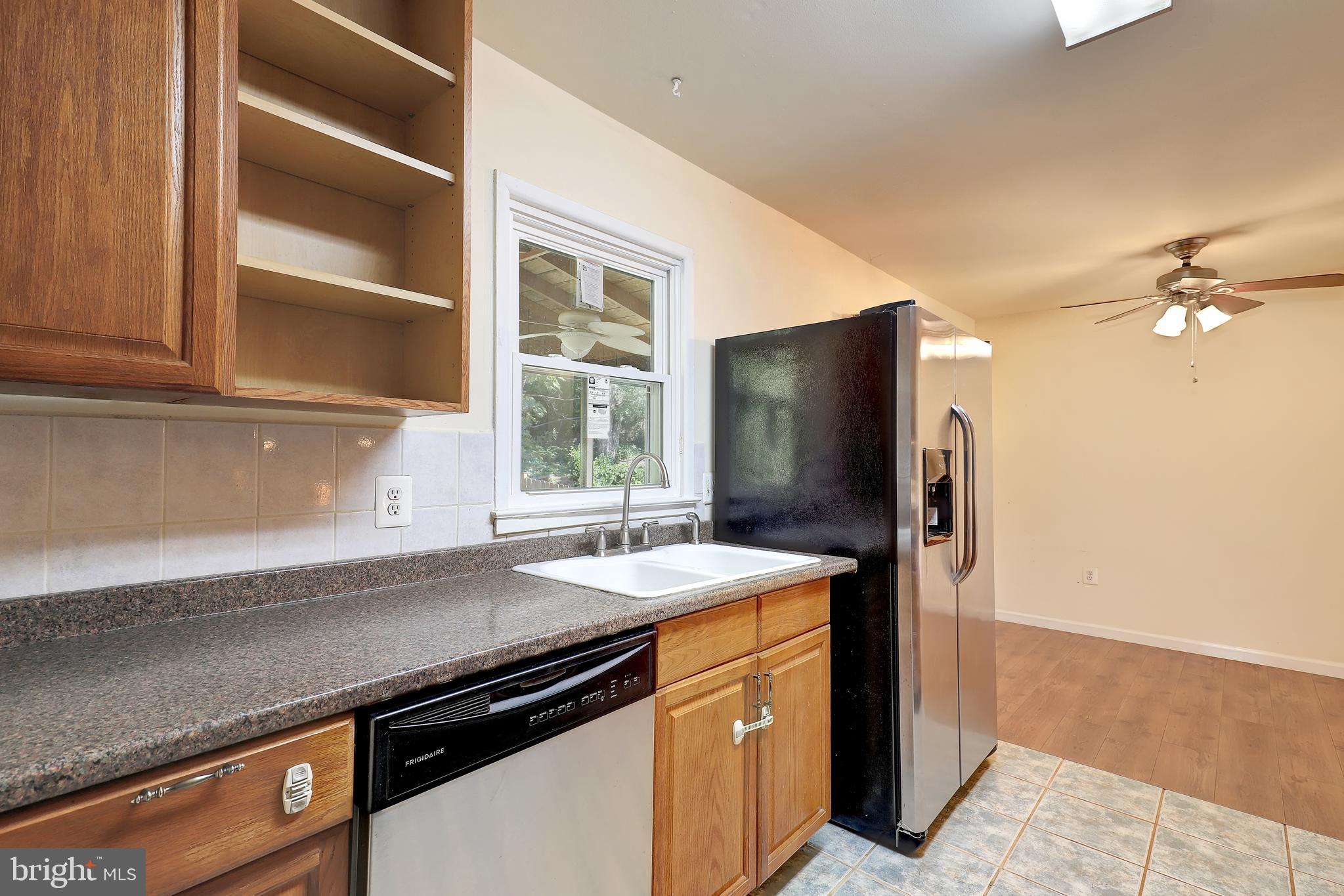 DALE CITY - Residential Lease