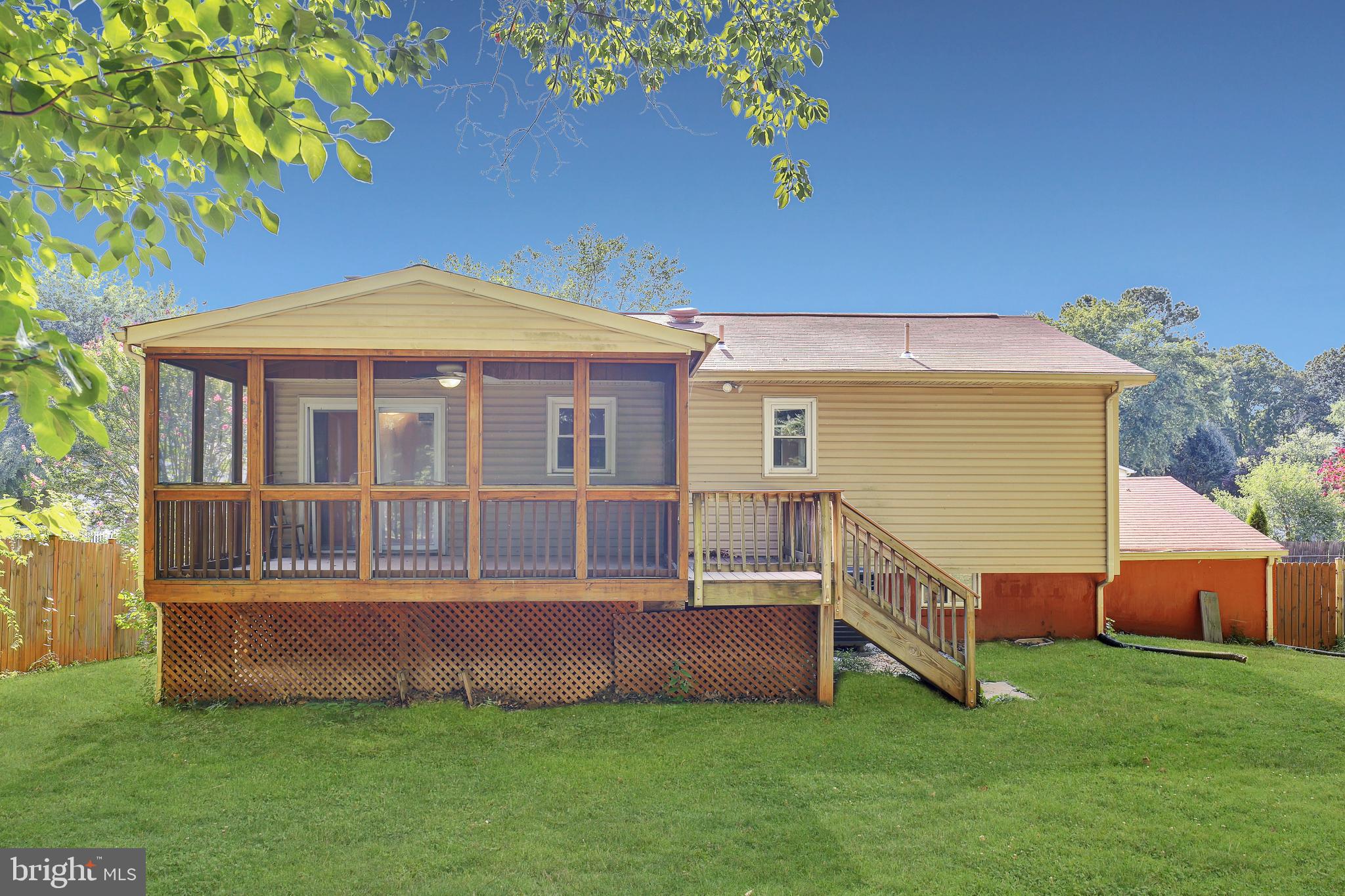 DALE CITY - Residential Lease