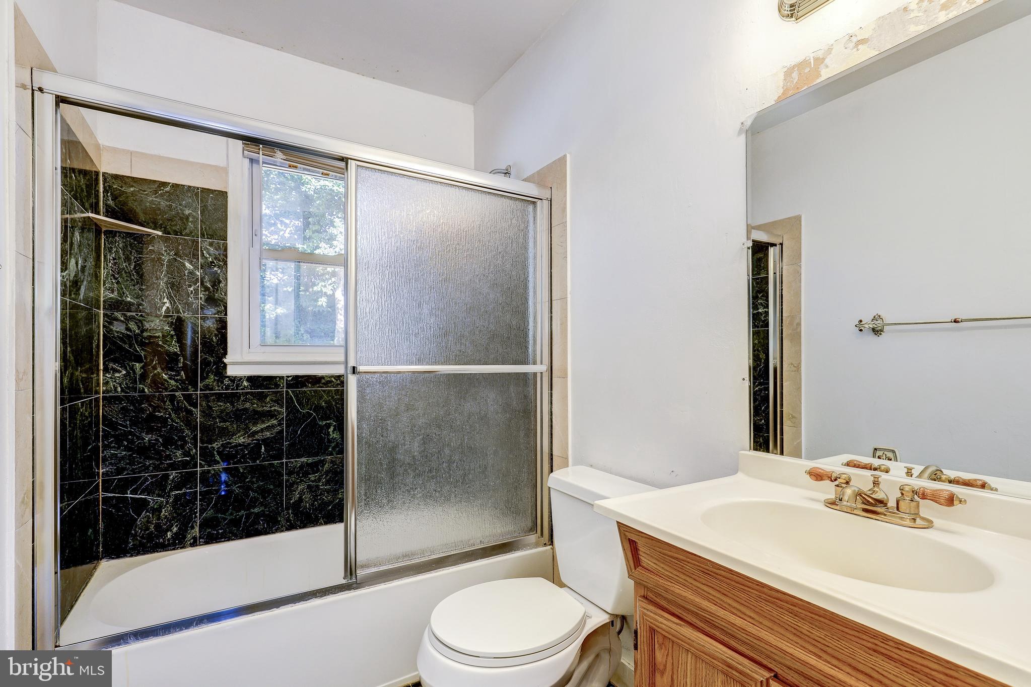 DALE CITY - Residential Lease