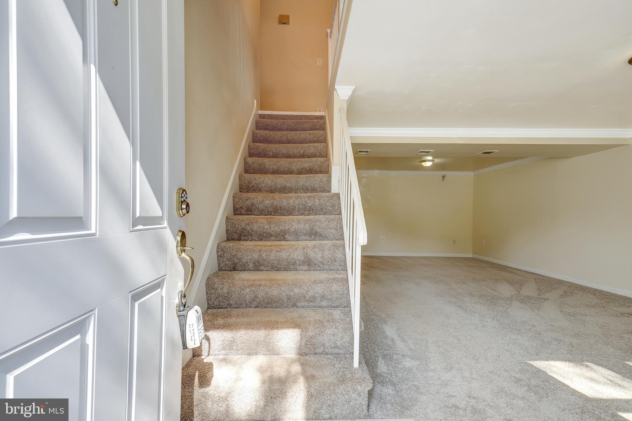 DALE CITY - Residential Lease