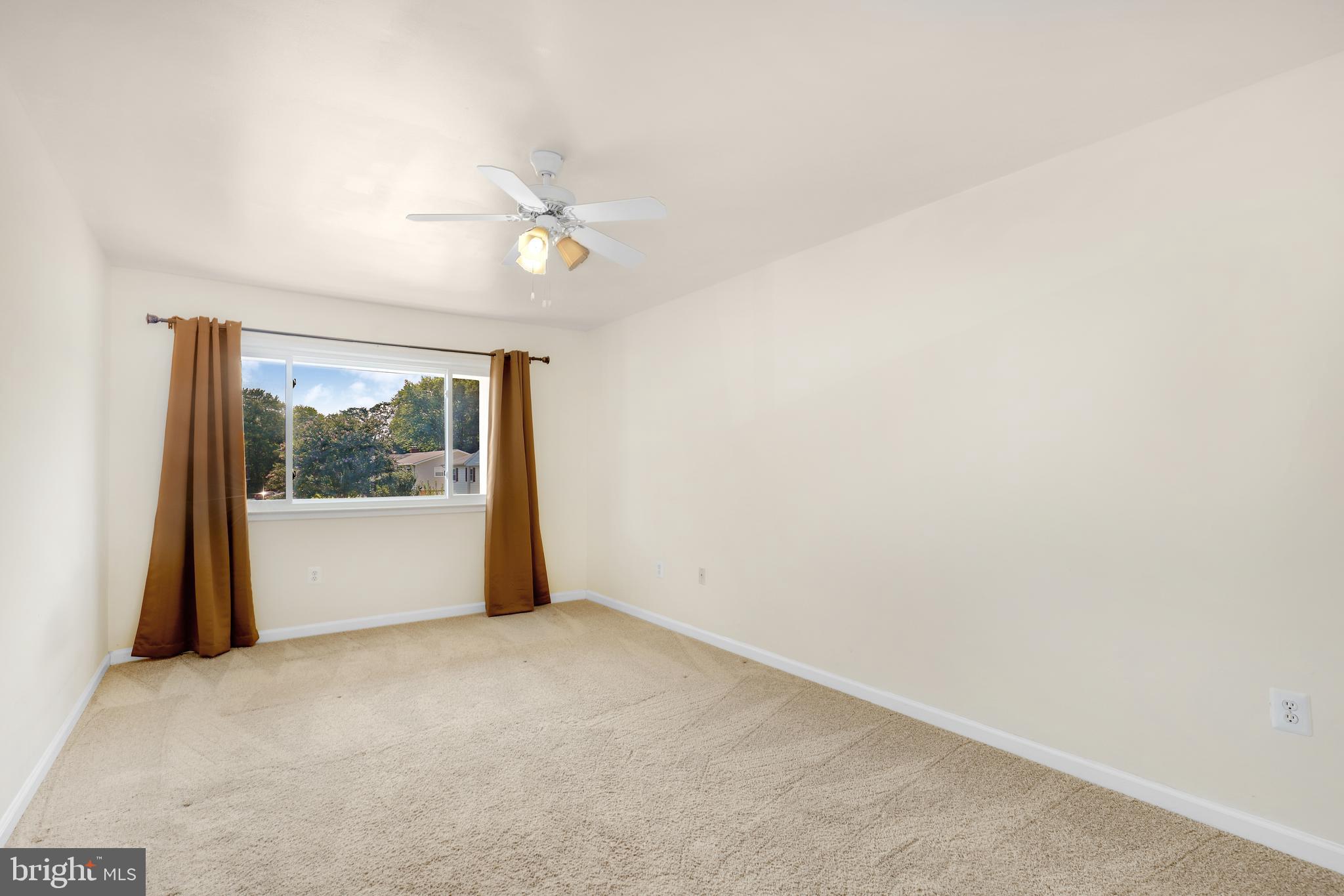 DALE CITY - Residential Lease