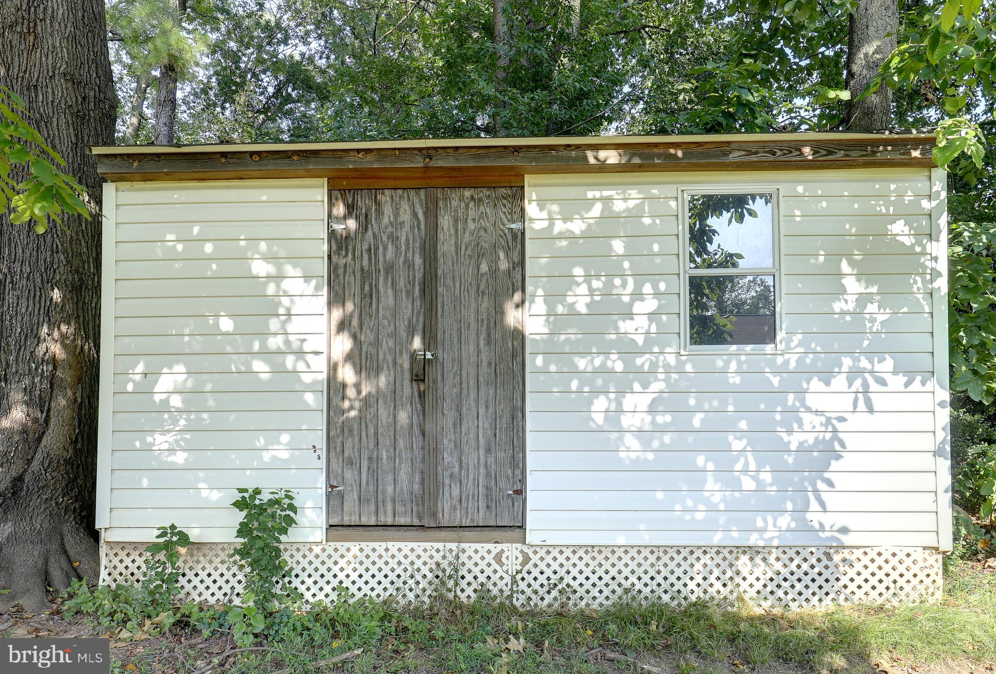 DALE CITY - Residential Lease