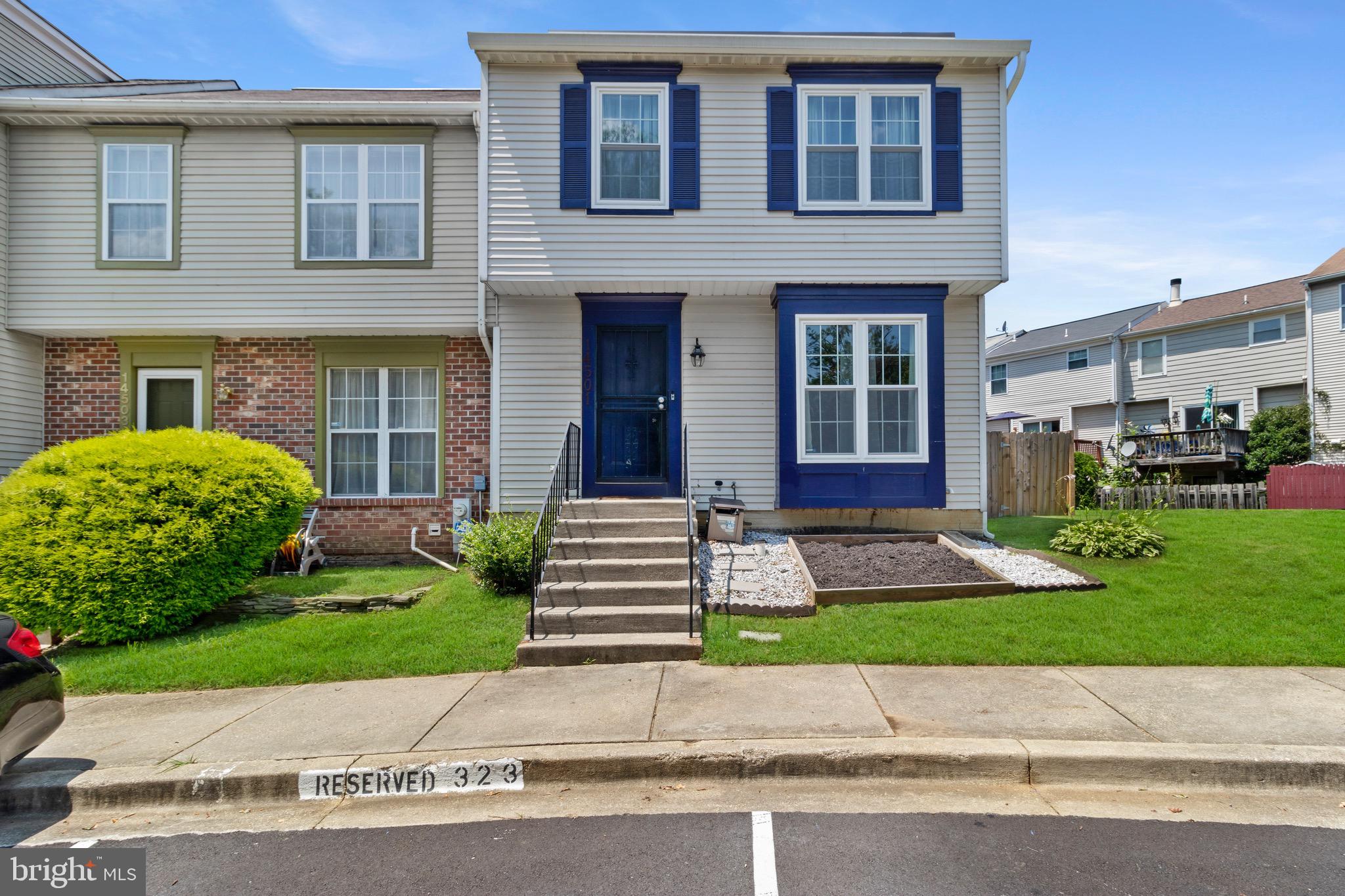 PRINCETON SQUARE - Residential