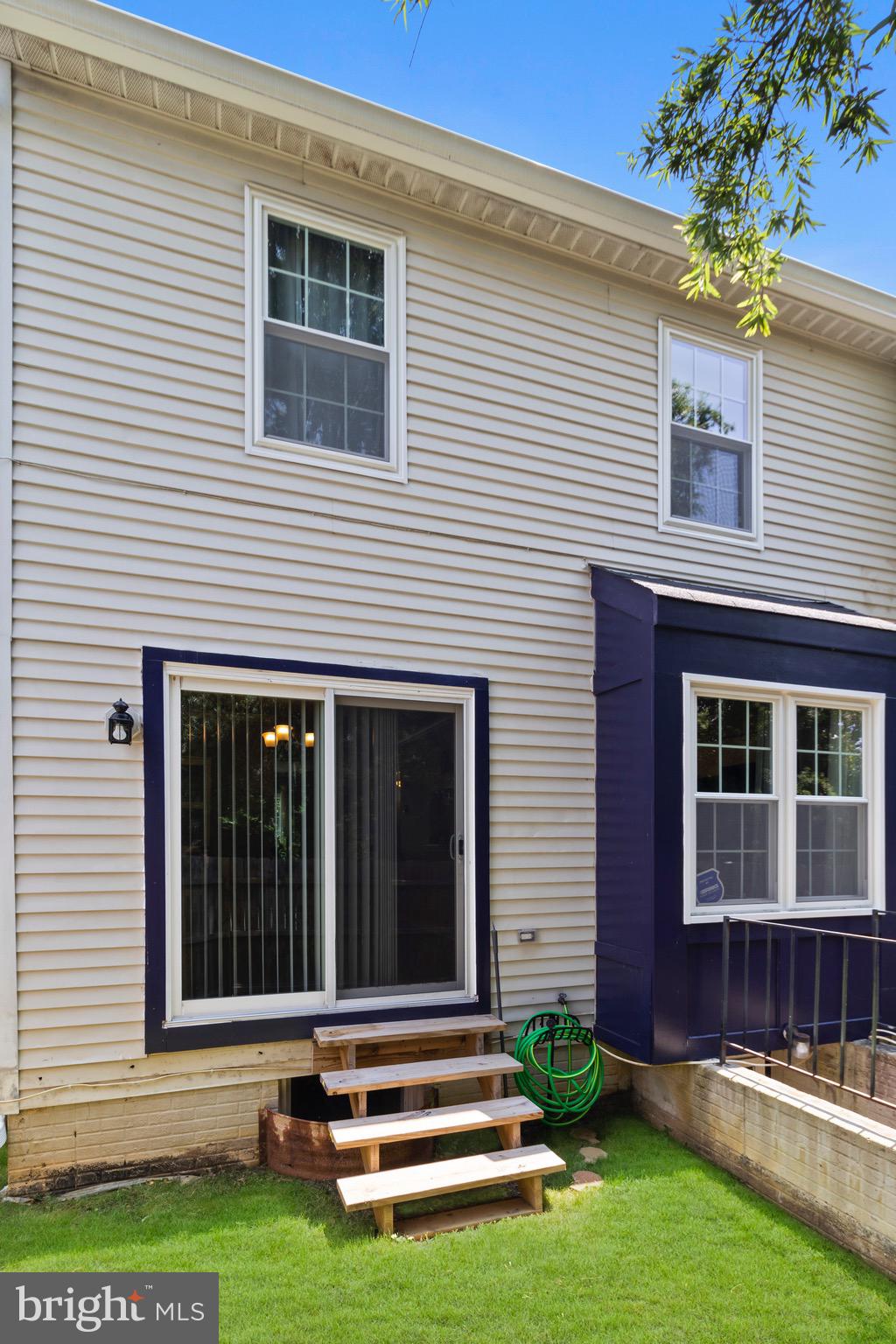 PRINCETON SQUARE - Residential