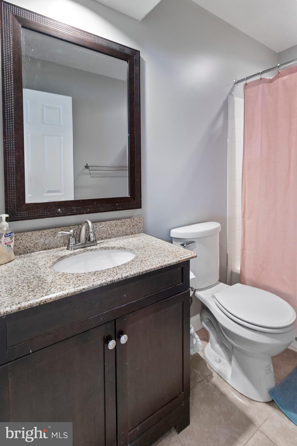 PRINCETON SQUARE - Residential