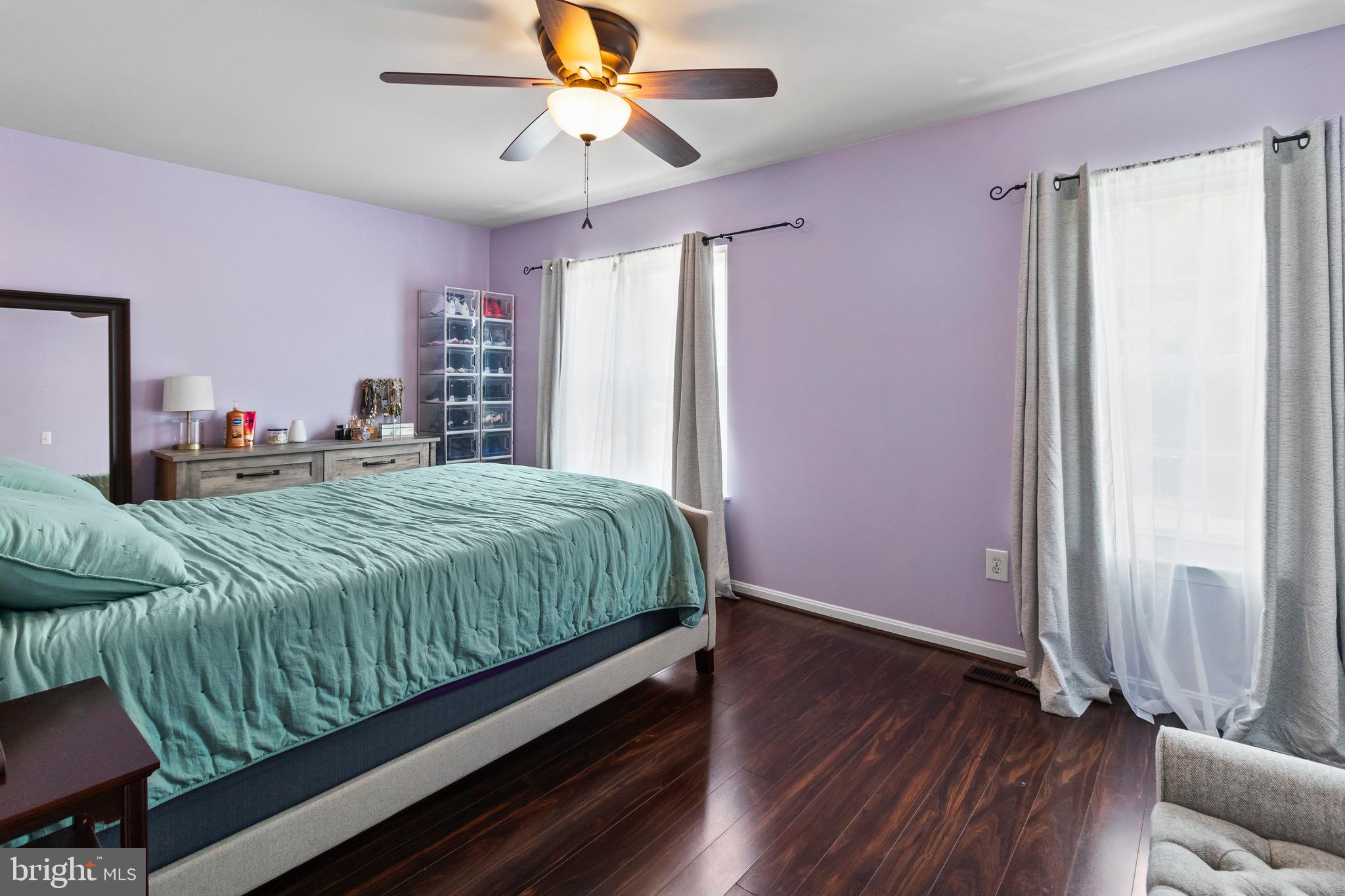 PRINCETON SQUARE - Residential