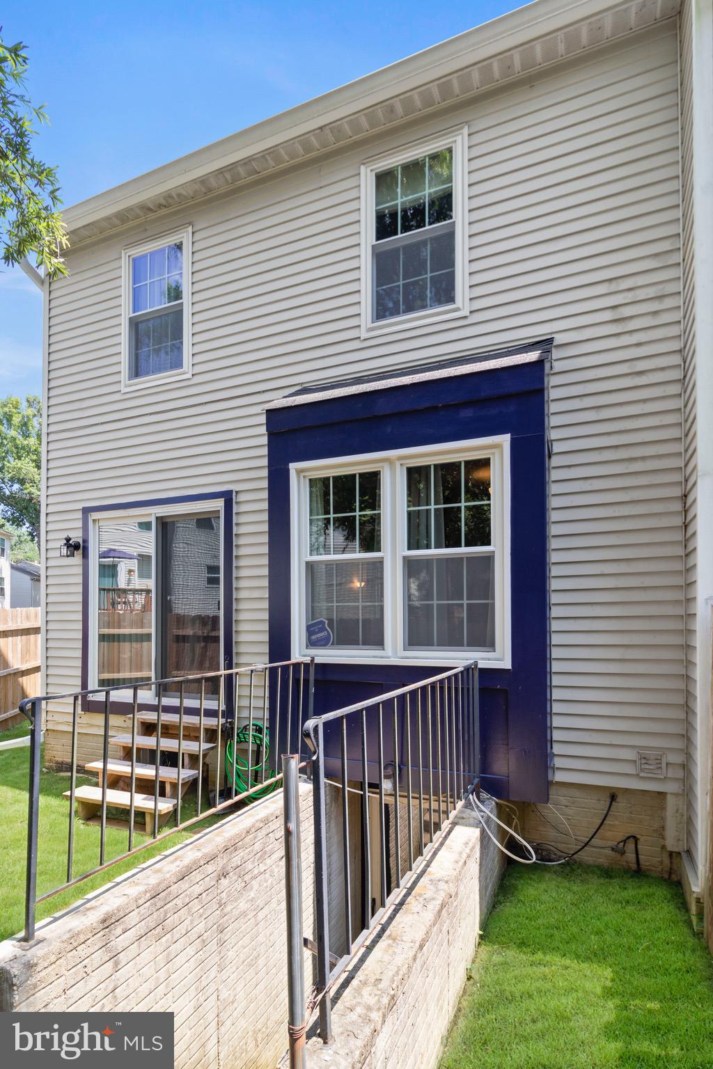 PRINCETON SQUARE - Residential