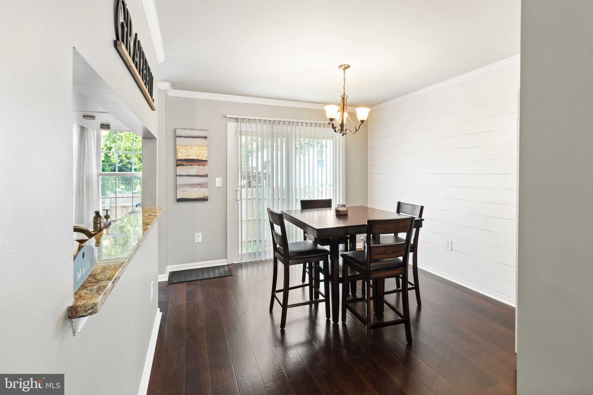 PRINCETON SQUARE - Residential