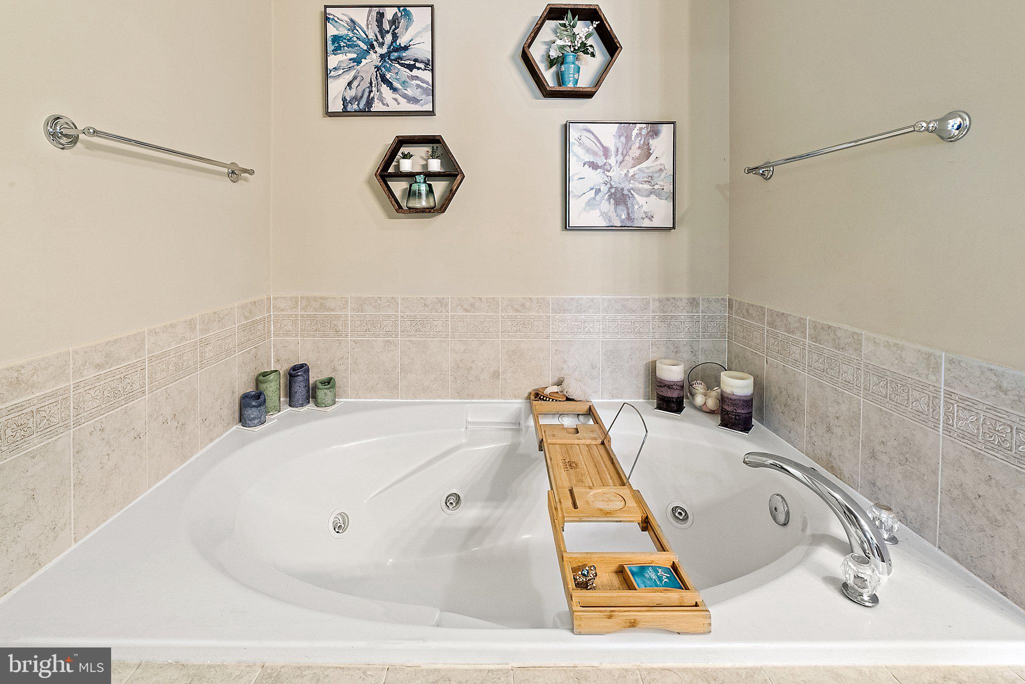 INWOOD MEADOWS - Residential