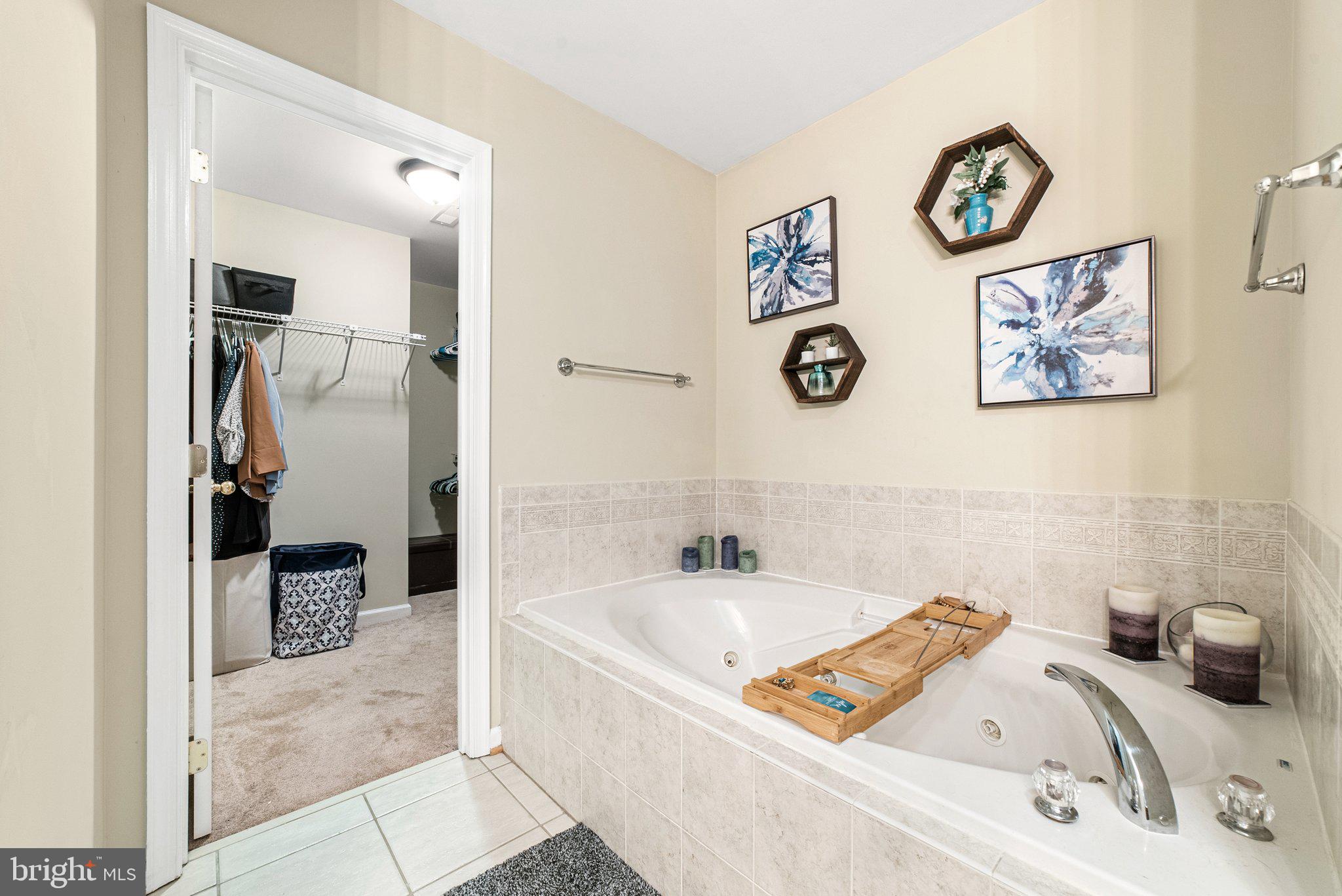 INWOOD MEADOWS - Residential