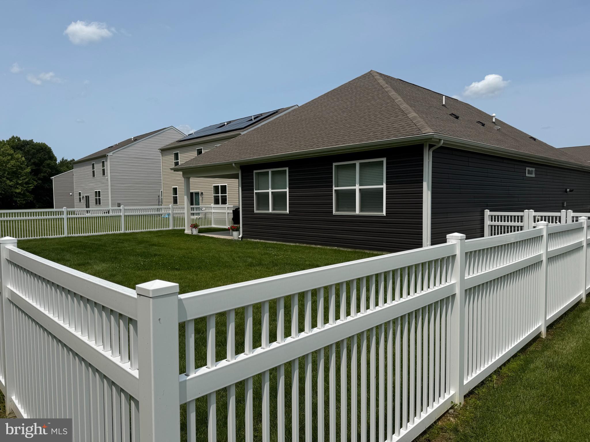 ROWENS MILL - Residential