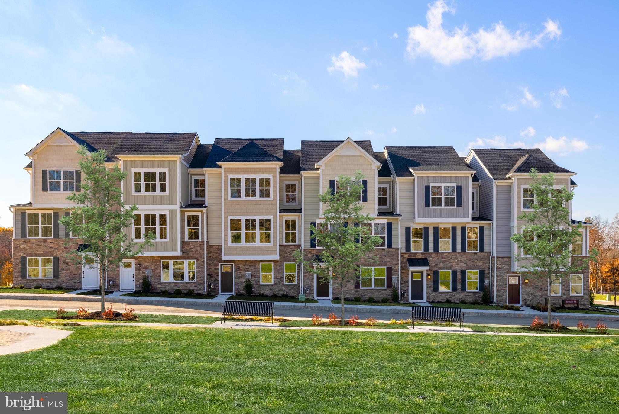 PONDS EDGE - Residential