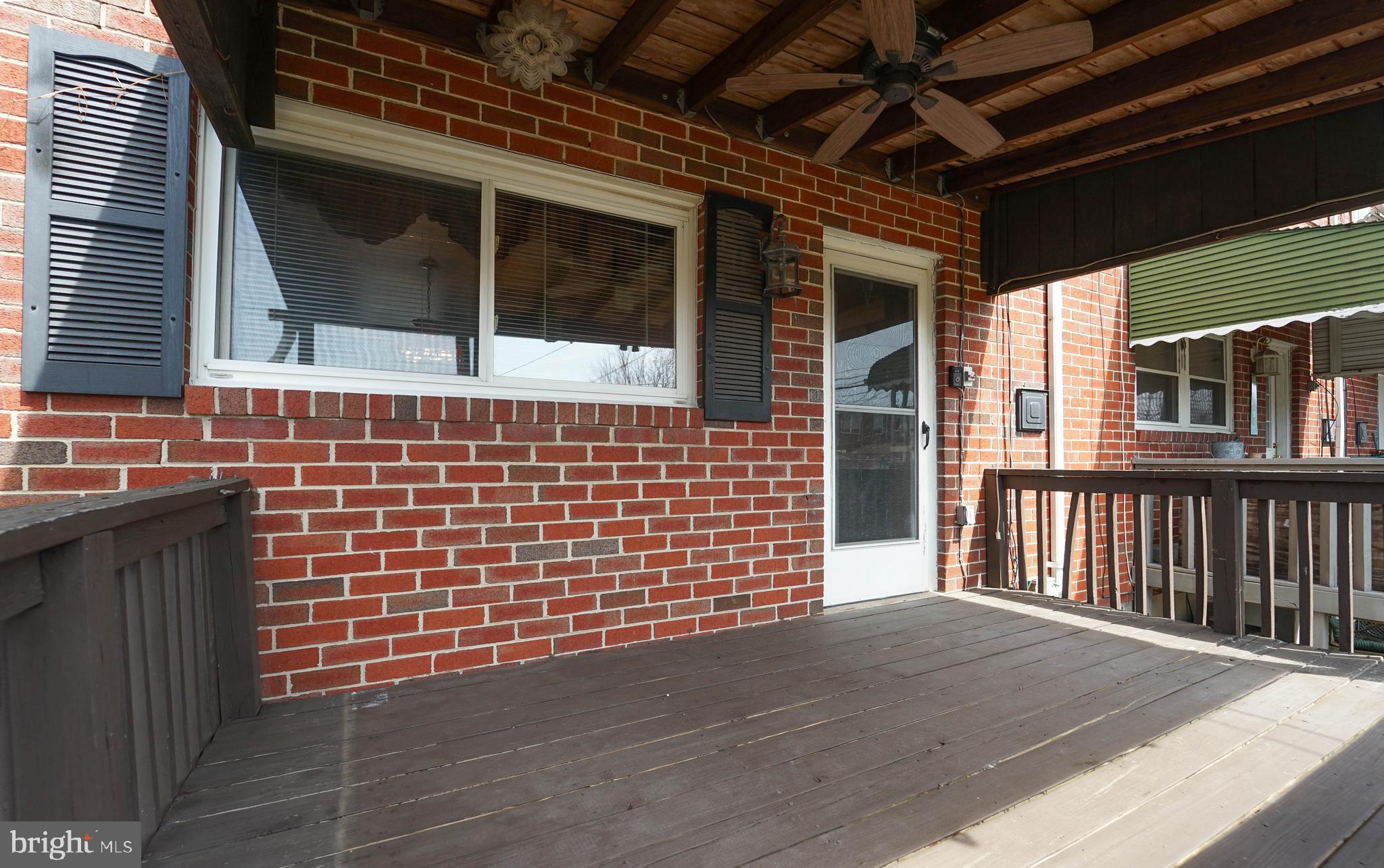 ARBUTUS - Residential