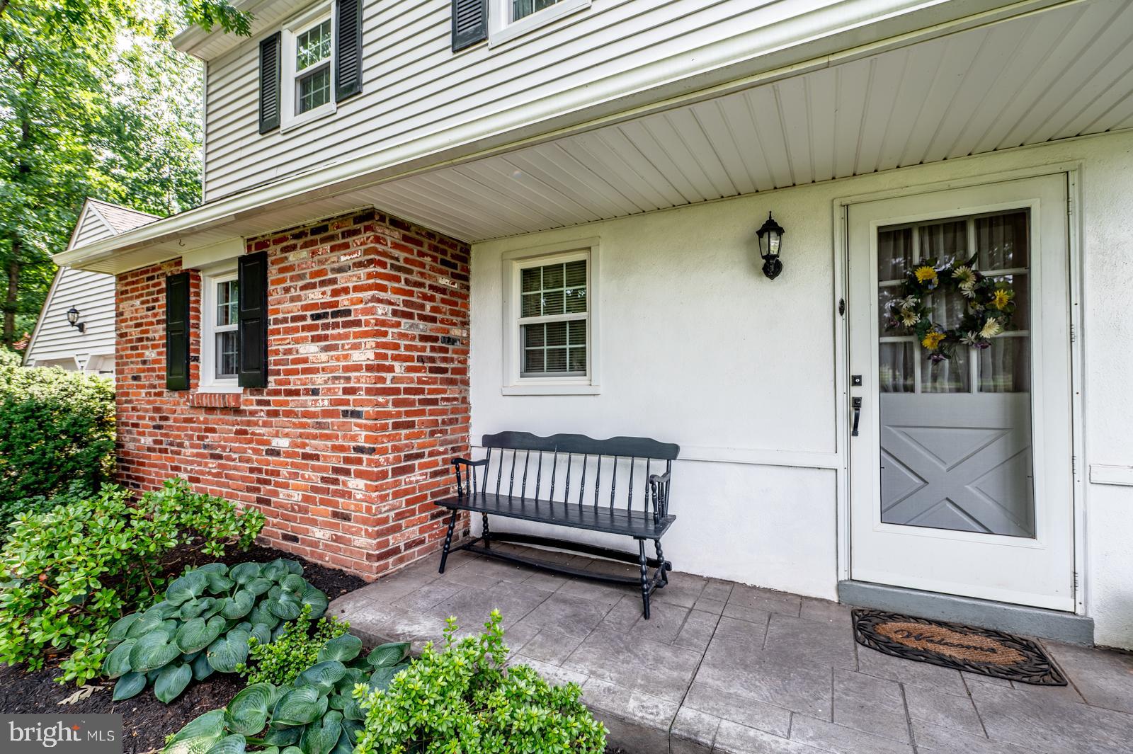 399 WOODLYN DRIVE