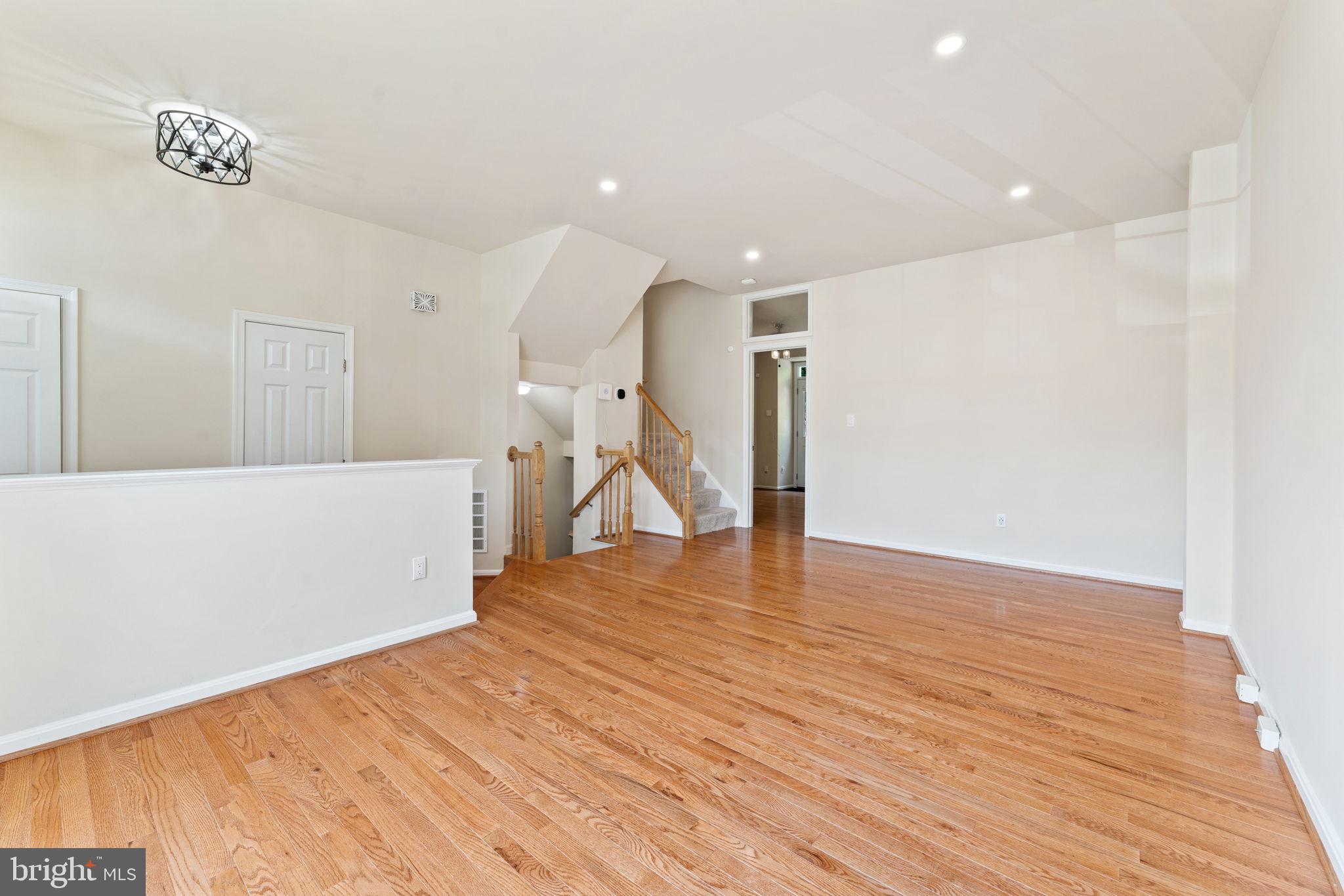 RIDGELEIGH - Residential