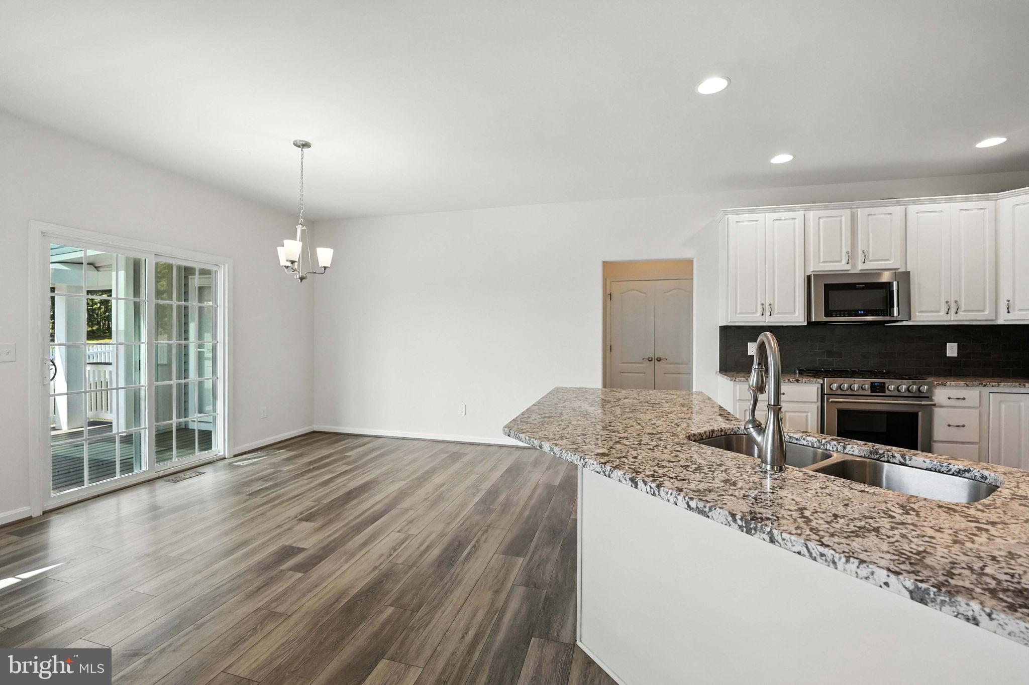 STONE RIDGE - Residential