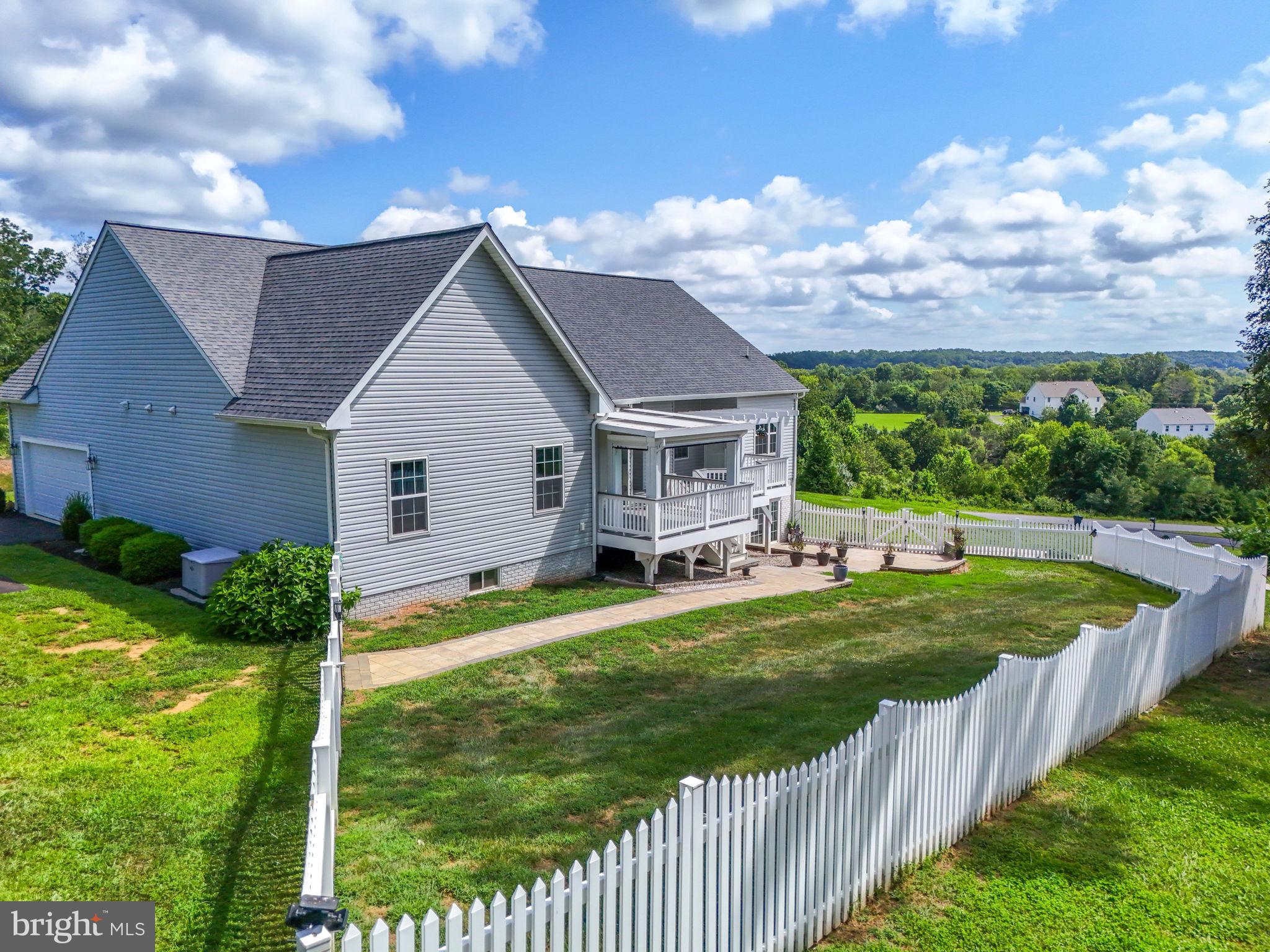 STONE RIDGE - Residential