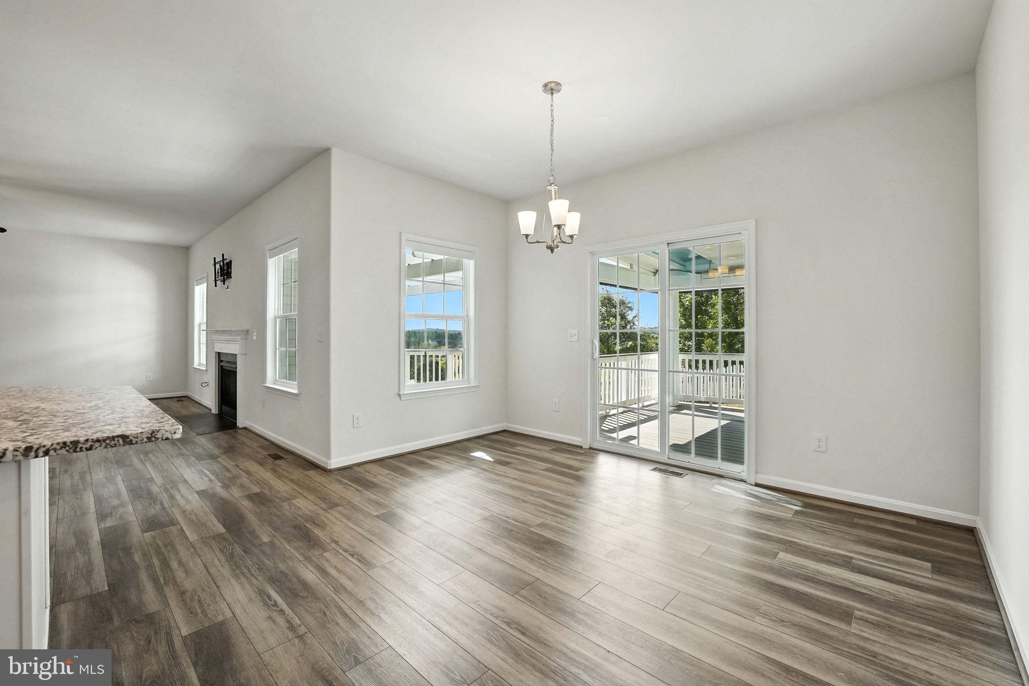 STONE RIDGE - Residential