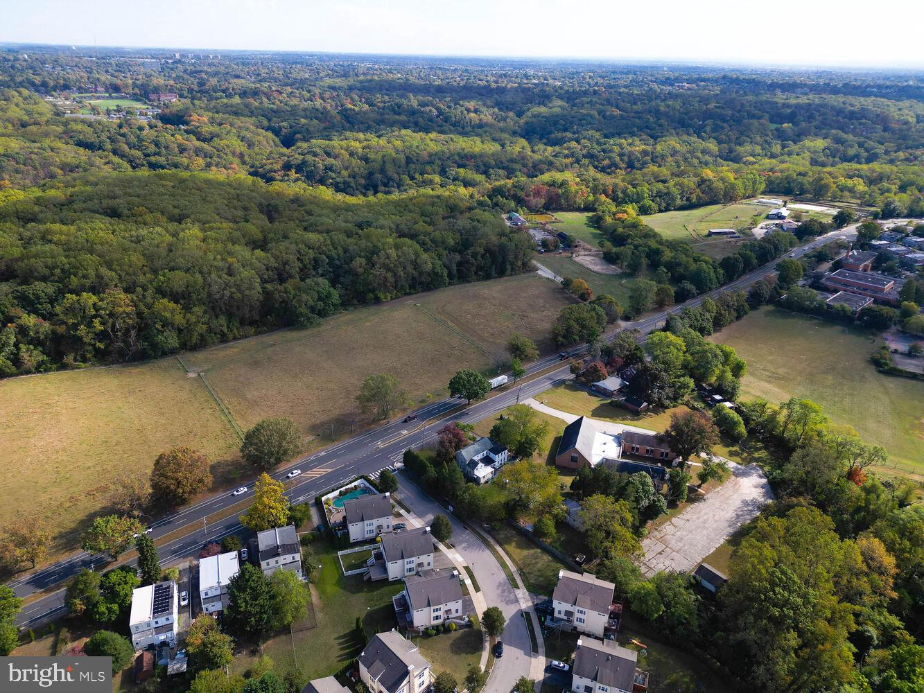 ROXBOROUGH - Commercial Sale