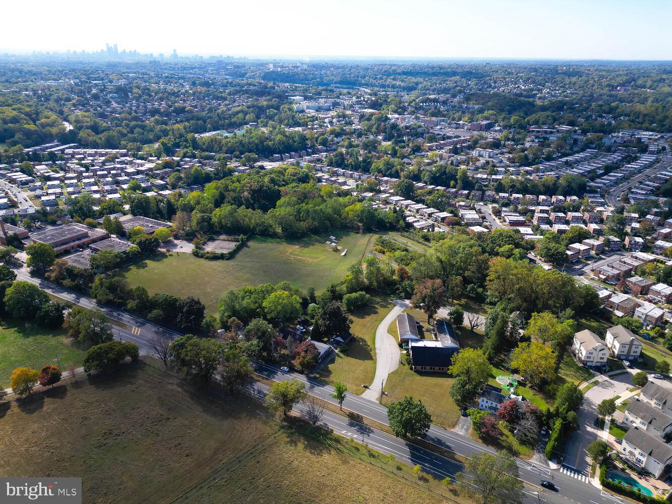 ROXBOROUGH - Commercial Sale