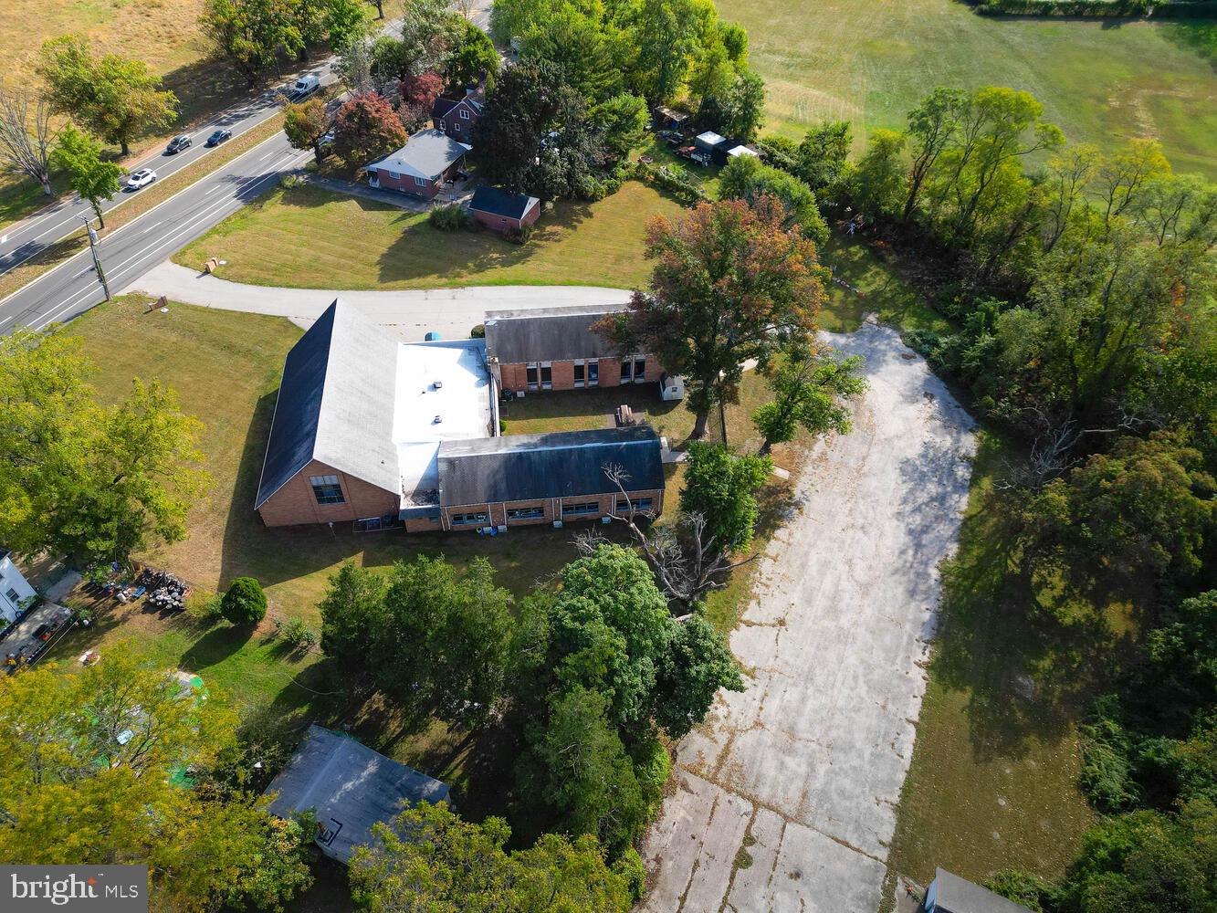 ROXBOROUGH - Commercial Sale