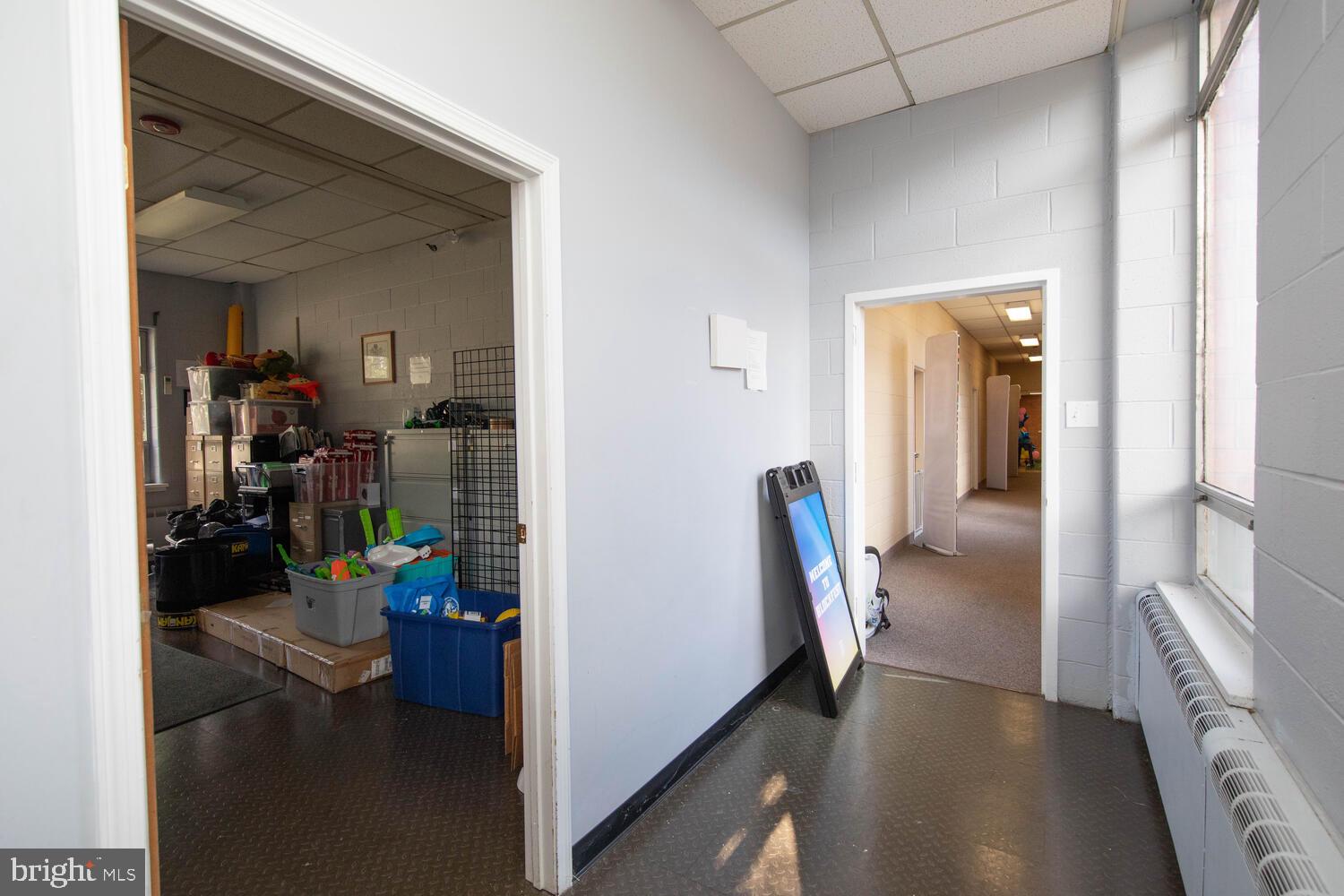 ROXBOROUGH - Commercial Sale