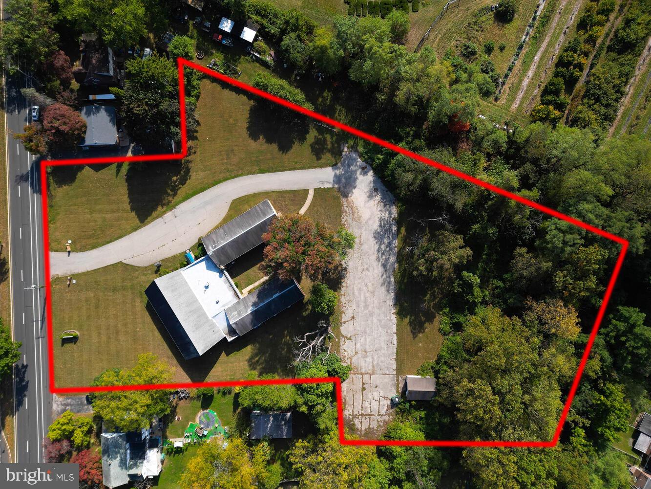 ROXBOROUGH - Commercial Sale