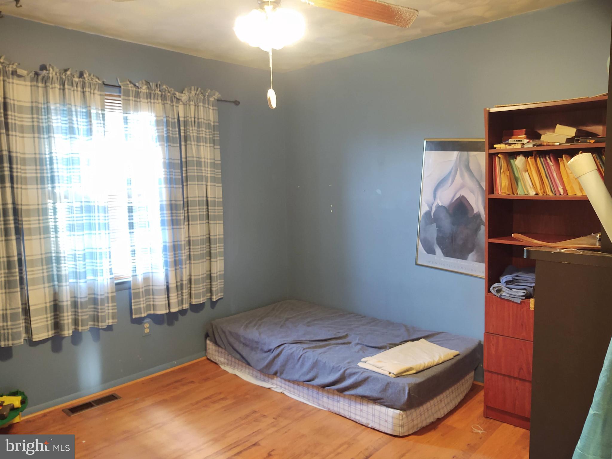 EDGEWATER VILLAGE - Residential