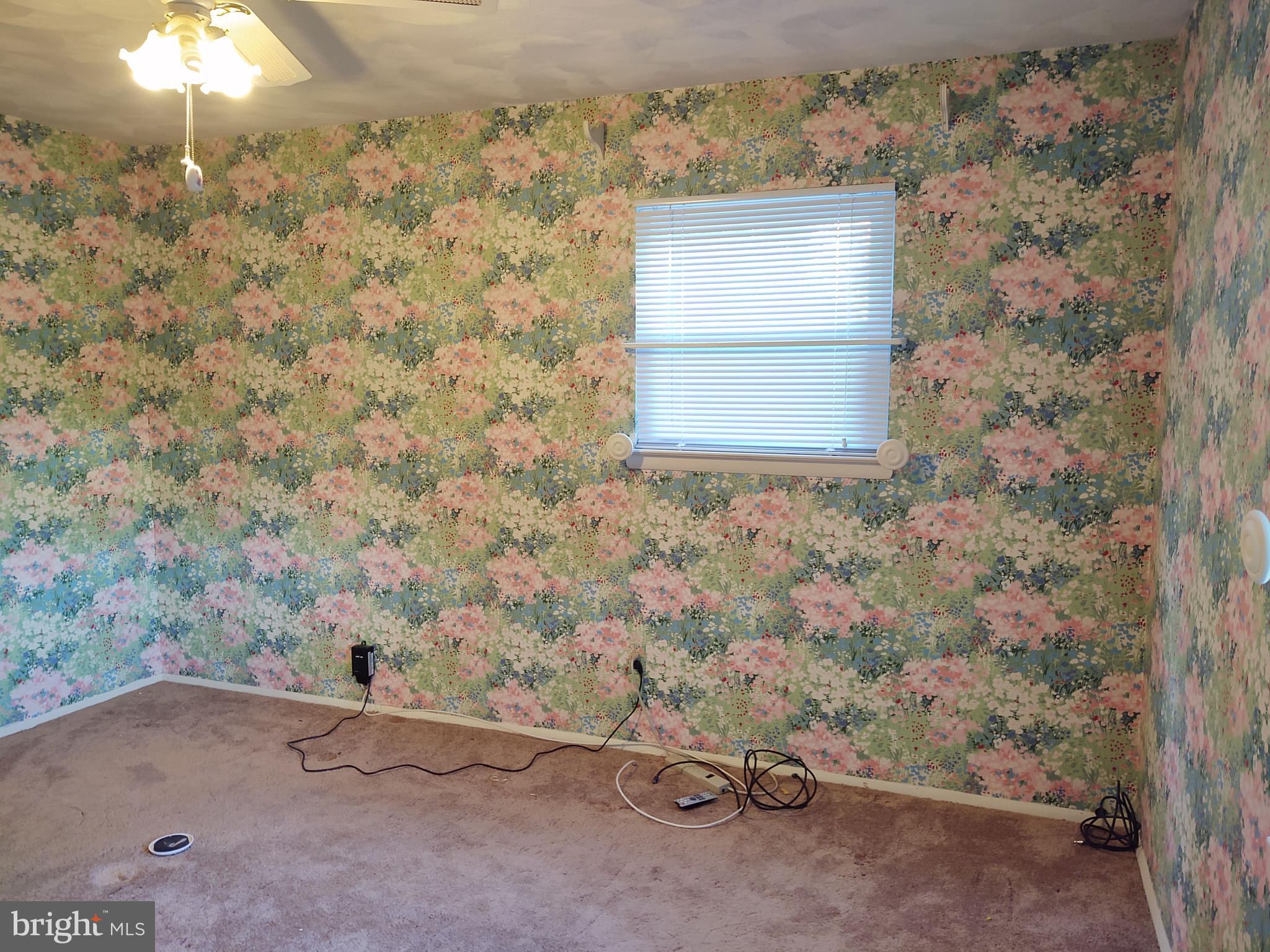 EDGEWATER VILLAGE - Residential