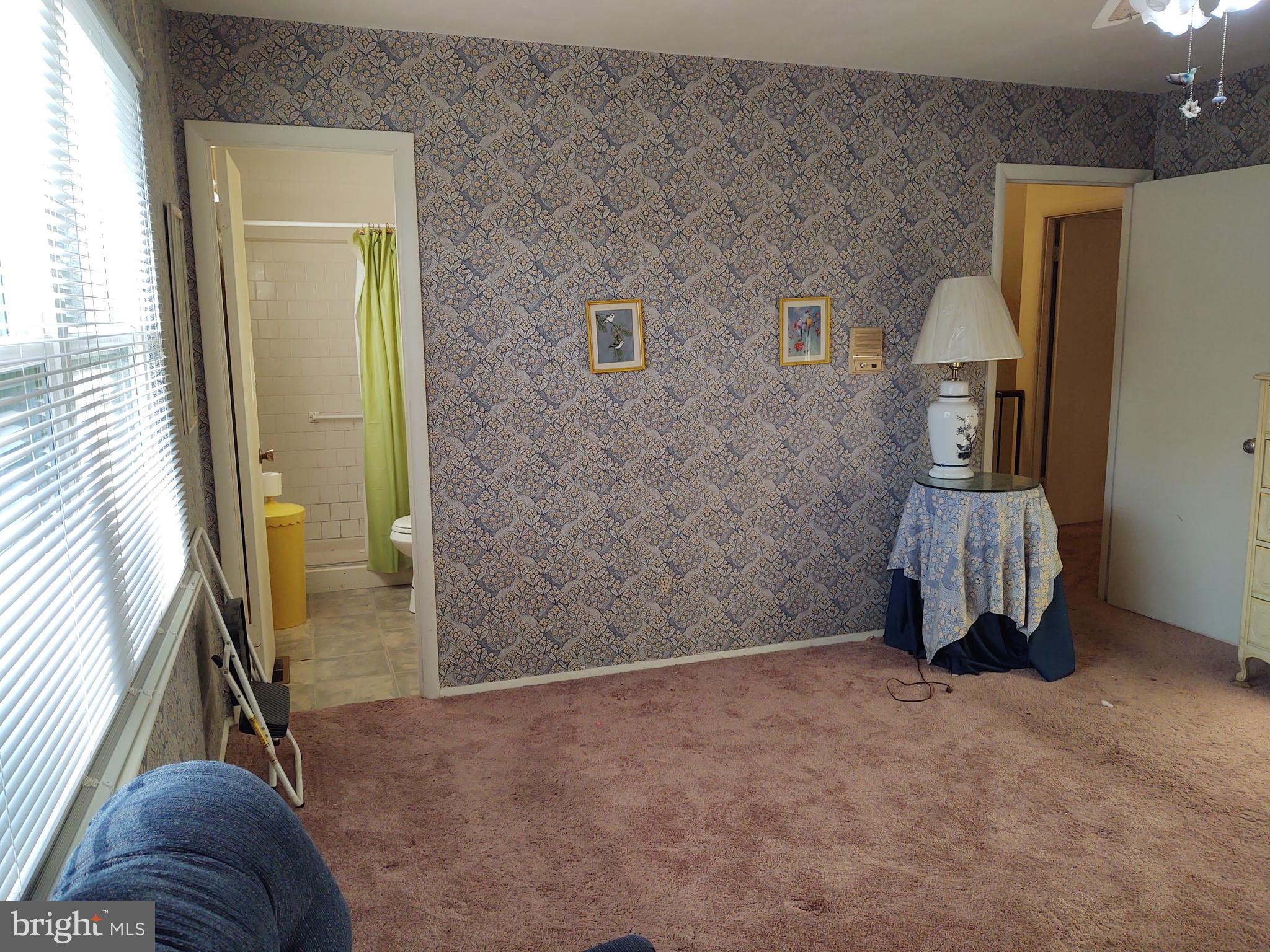 EDGEWATER VILLAGE - Residential