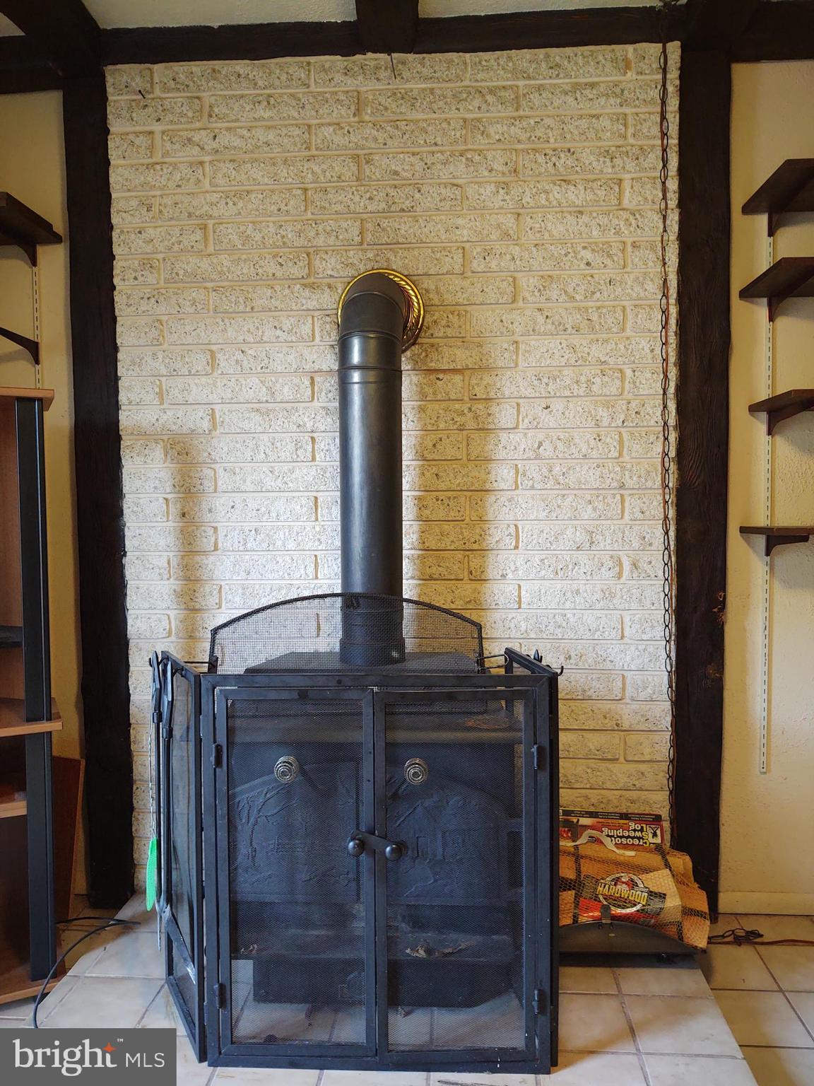 EDGEWATER VILLAGE - Residential