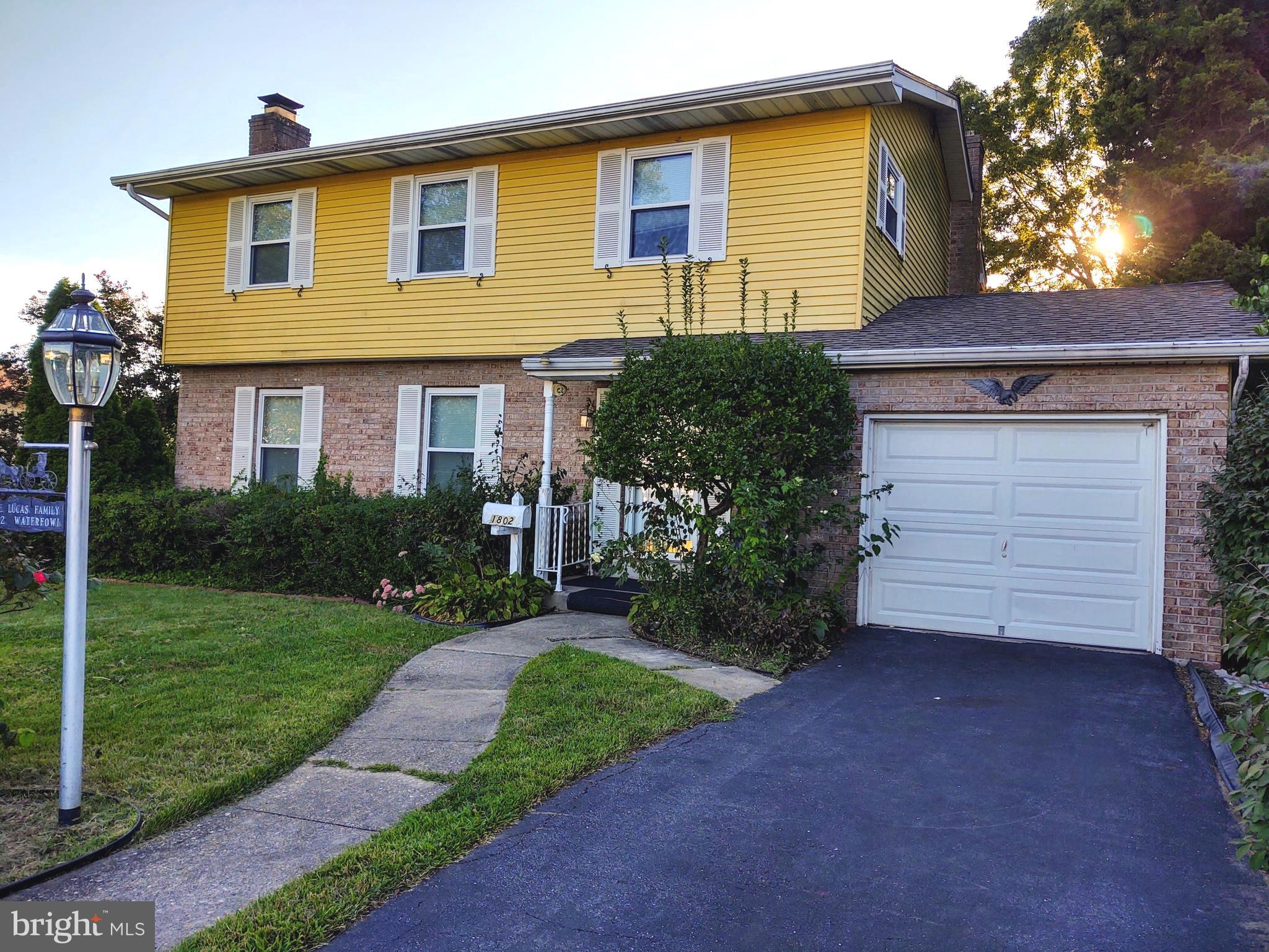 EDGEWATER VILLAGE - Residential