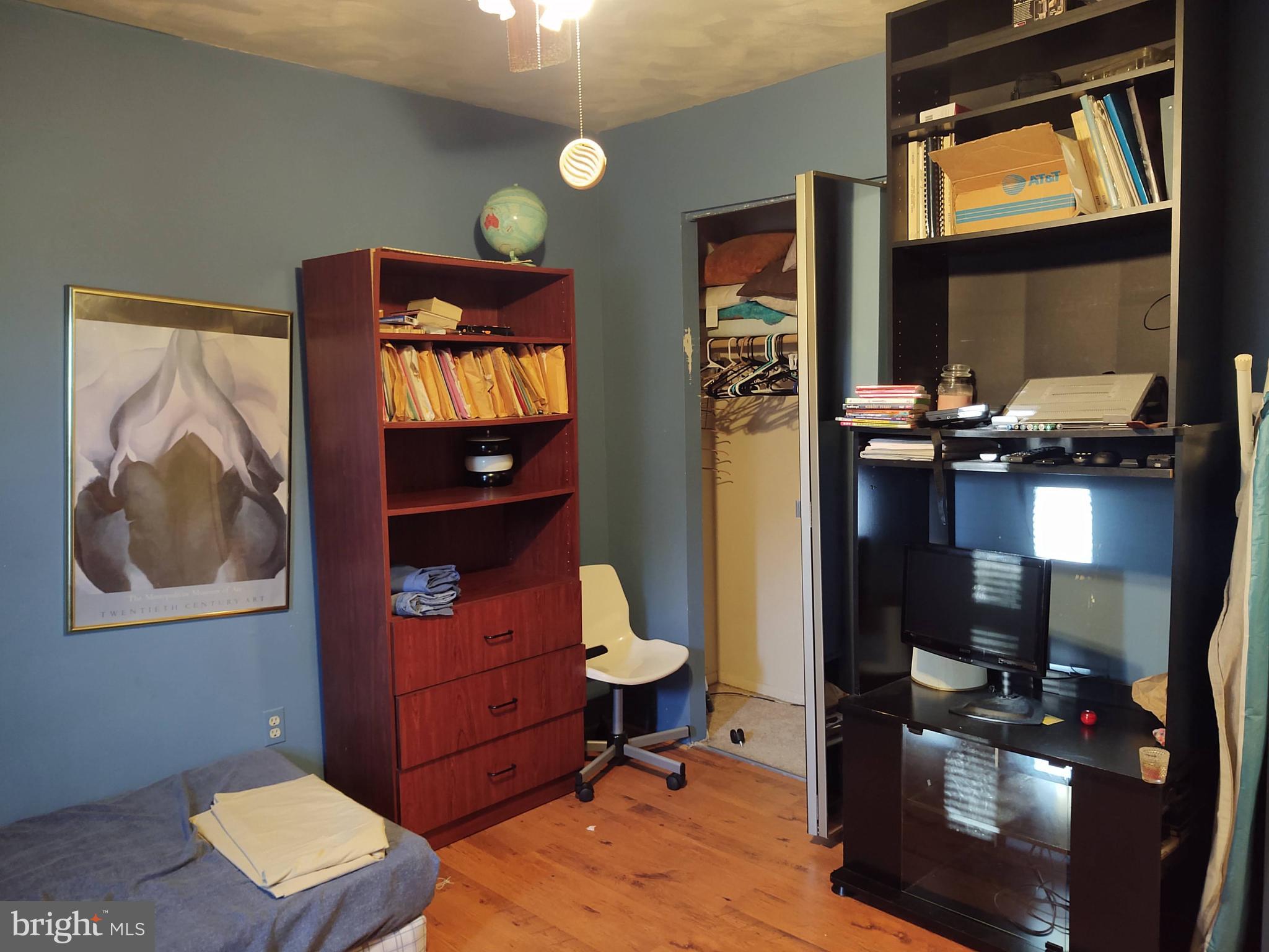 EDGEWATER VILLAGE - Residential