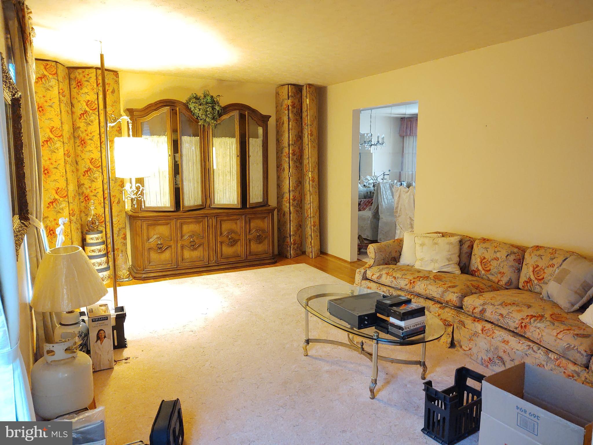 EDGEWATER VILLAGE - Residential