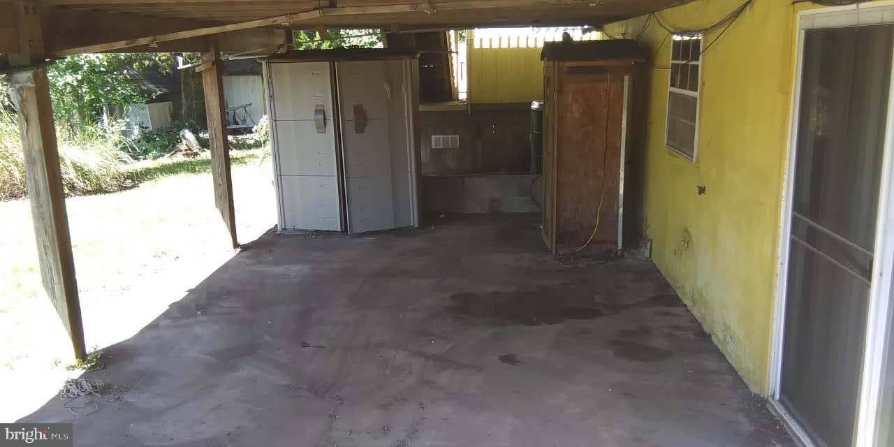 EDGEWATER VILLAGE - Residential