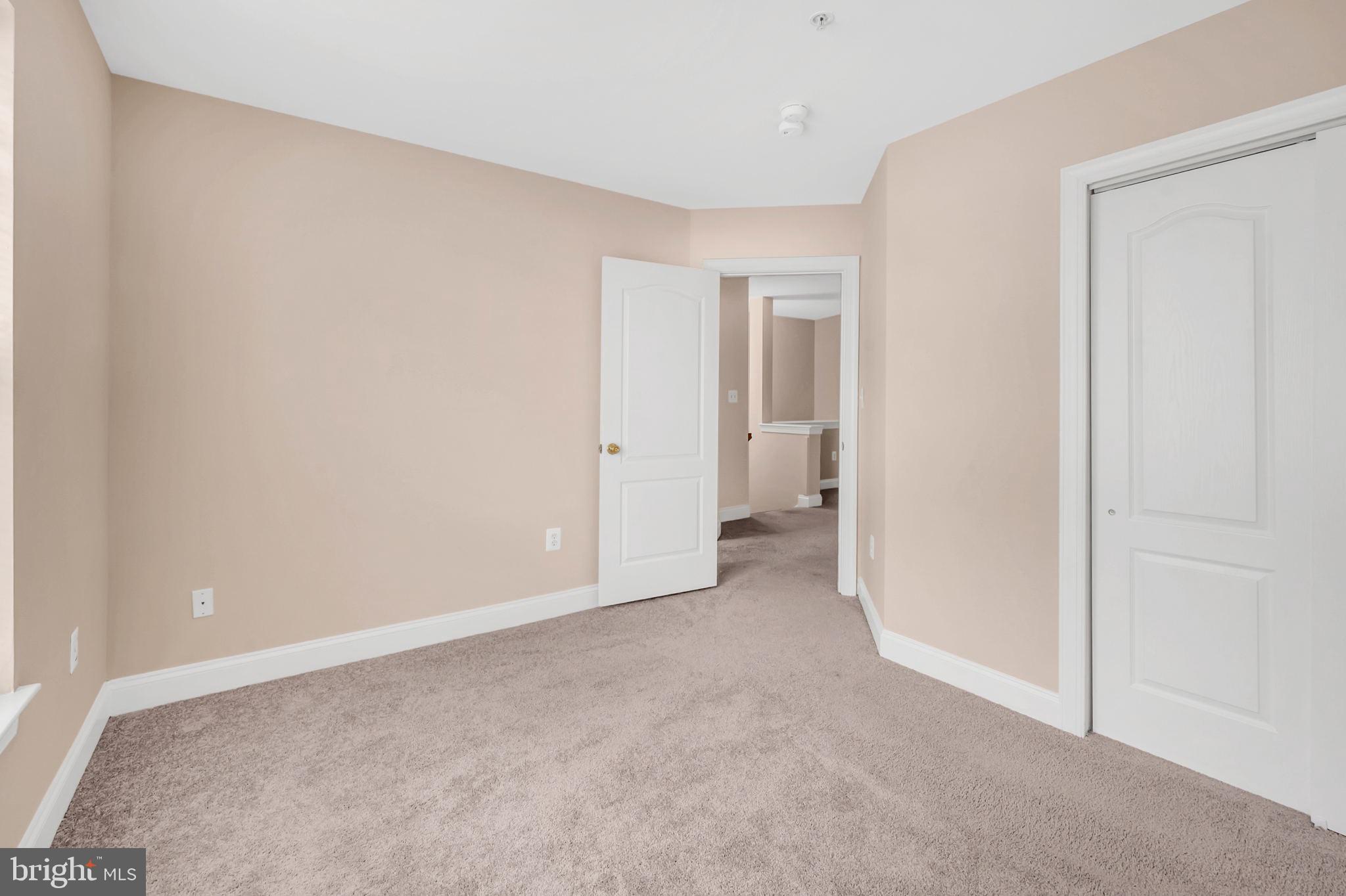 JEFFERSON PARK - Residential Lease