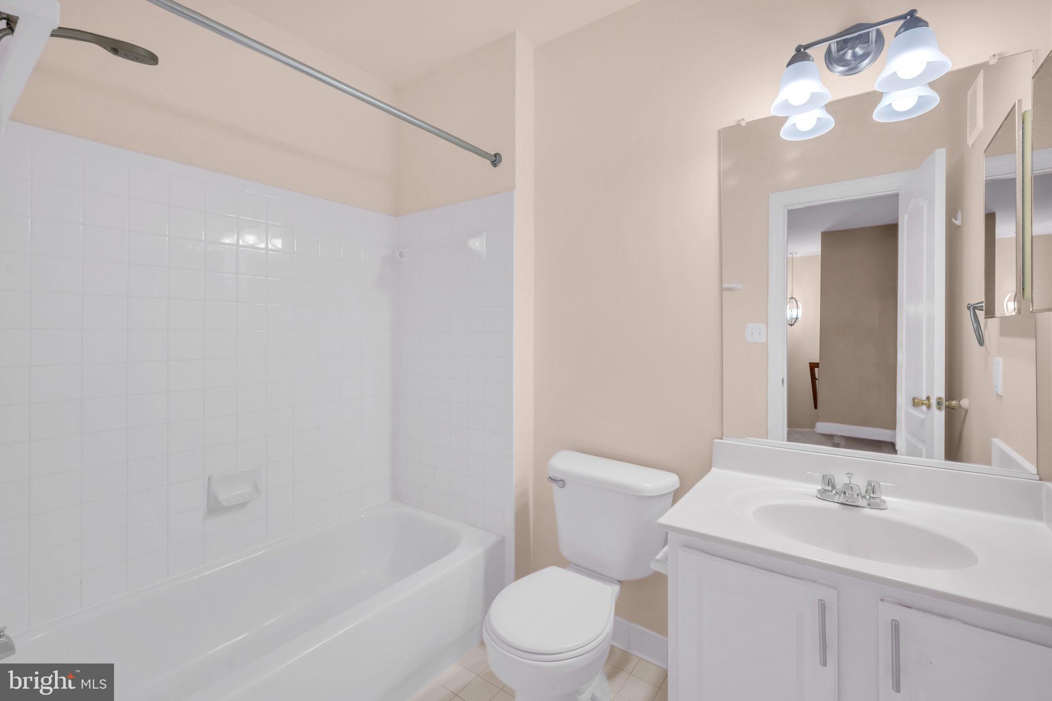 JEFFERSON PARK - Residential Lease