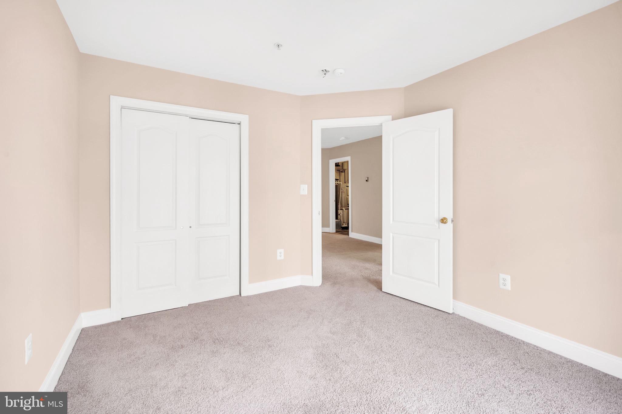 JEFFERSON PARK - Residential Lease