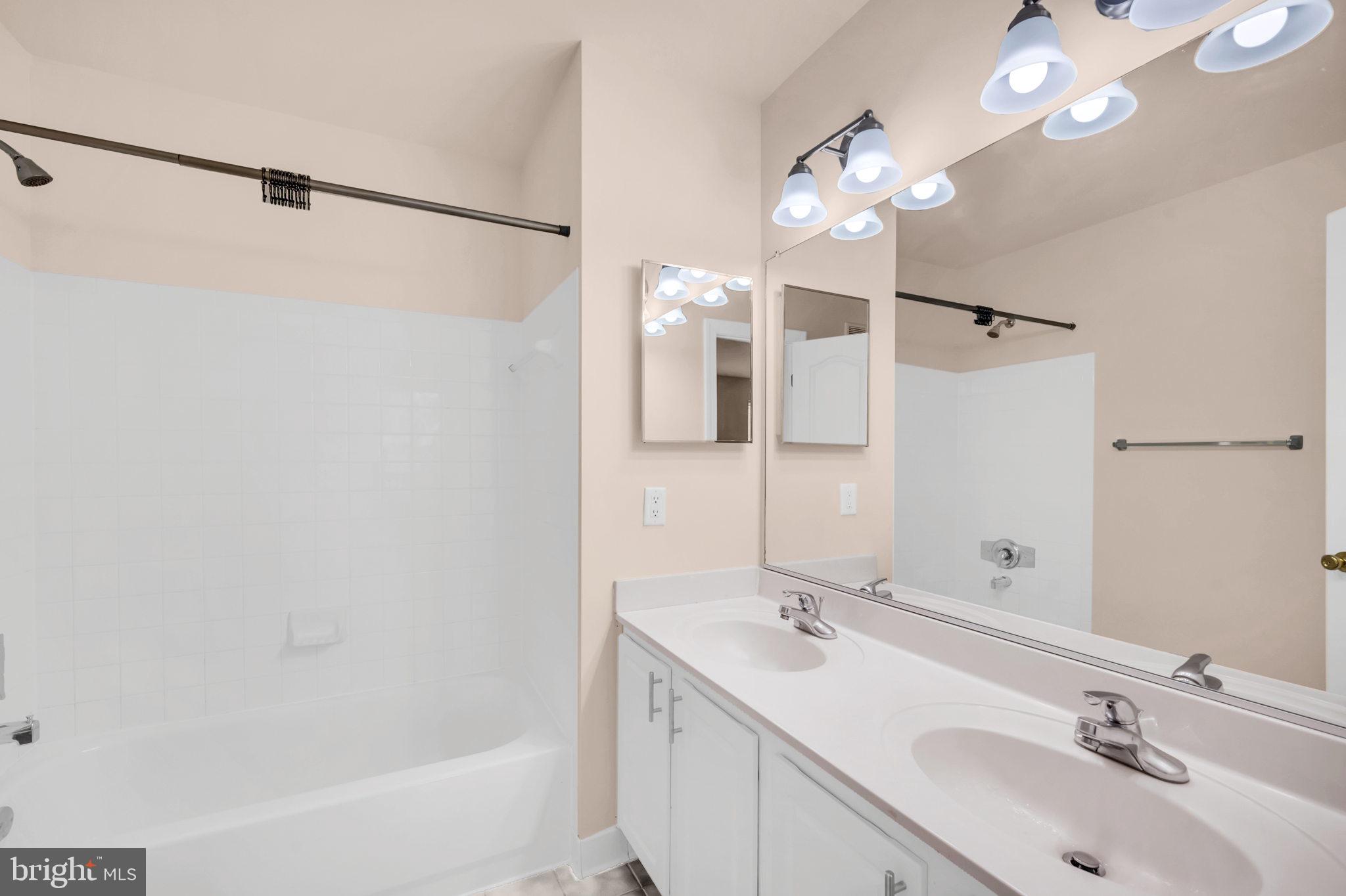 JEFFERSON PARK - Residential Lease