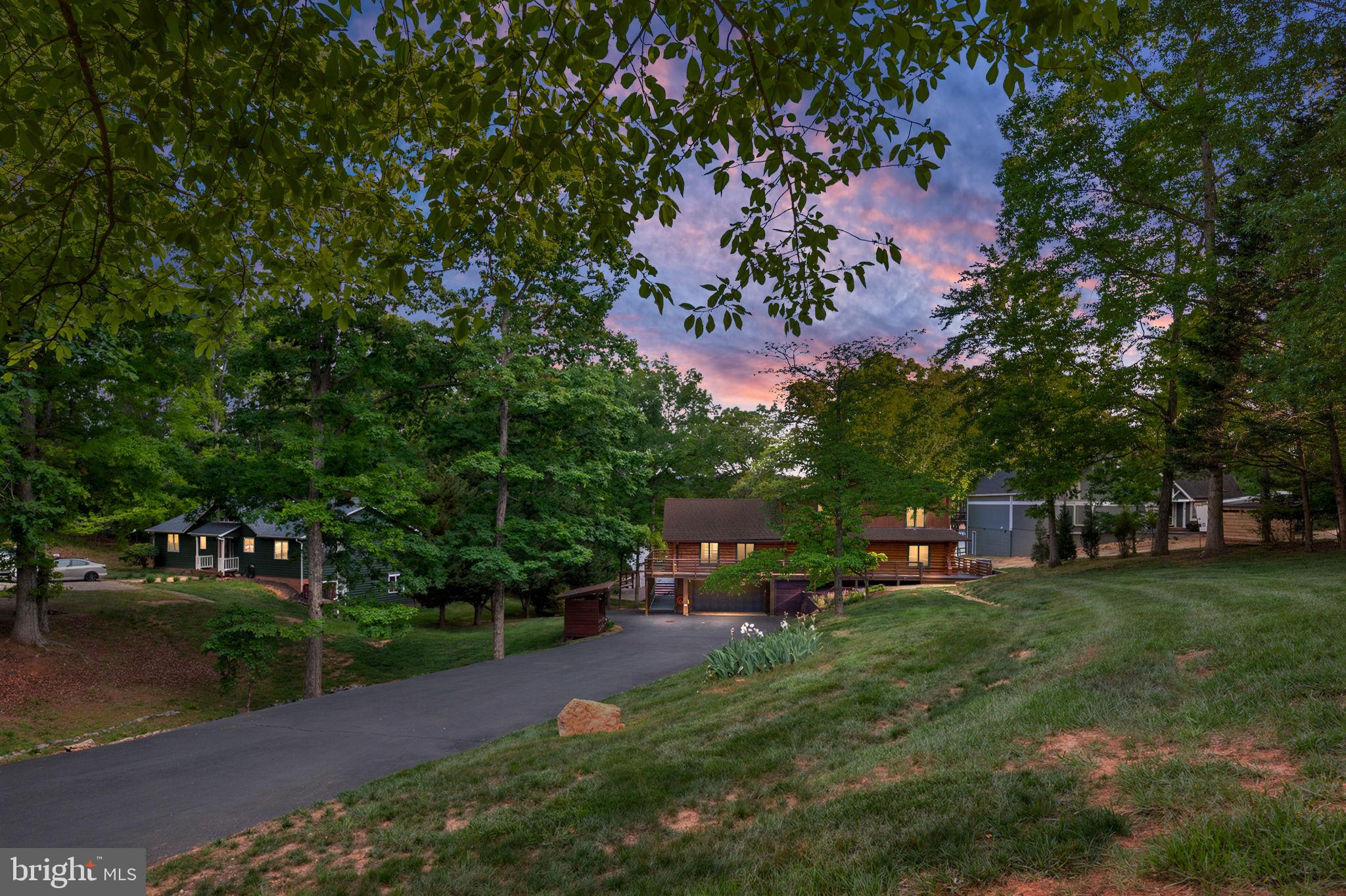 WYNDEMERE - Residential
